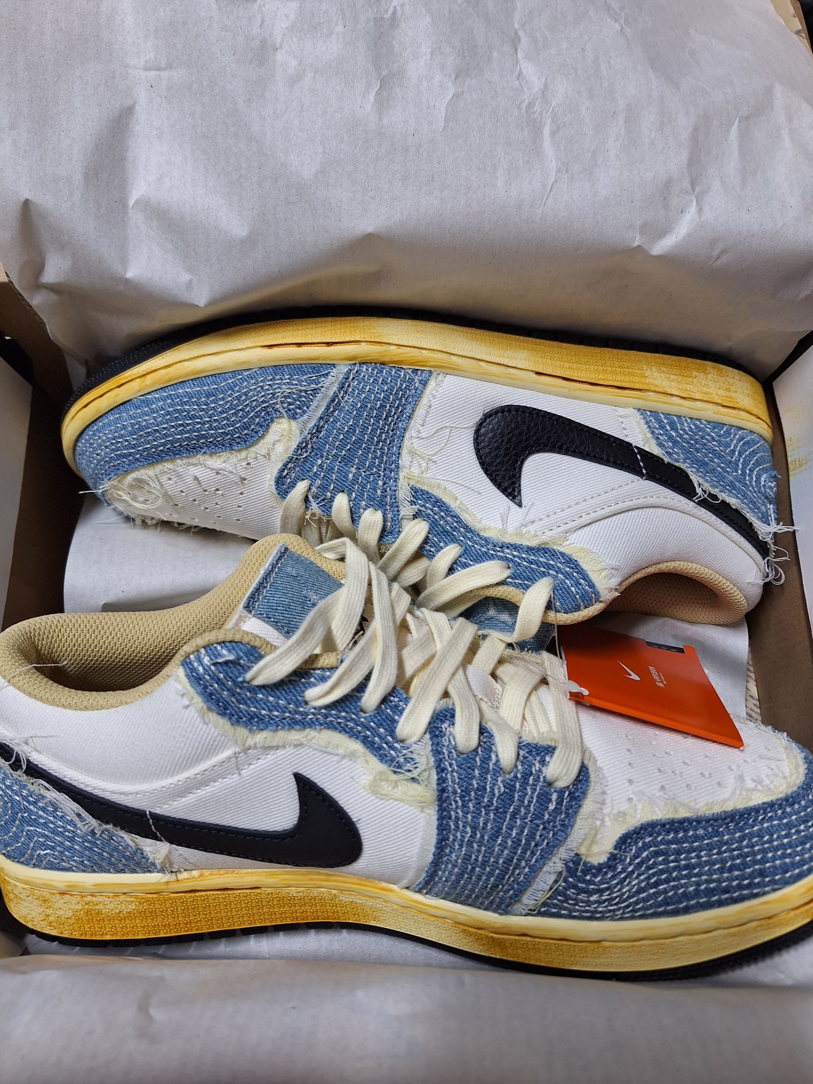 Jordan 1 Low World Make Japan 착용 스타일