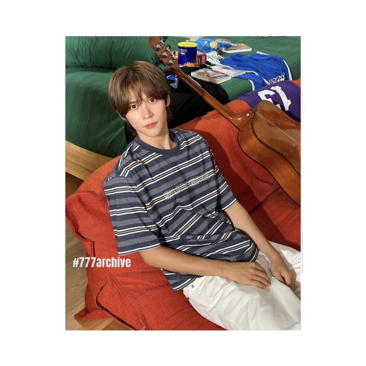 Supreme Dash Stripe S/S Top Navy - 23SS 착용 스타일 - 1