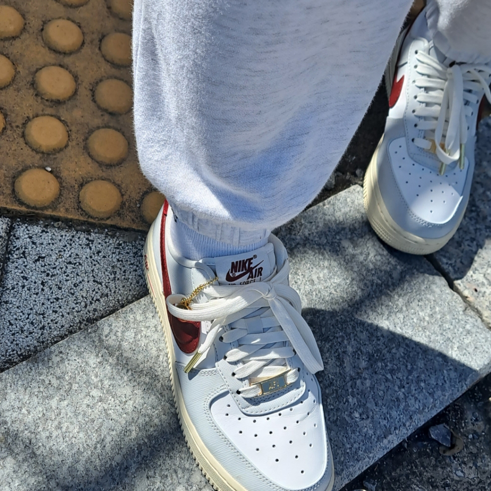 (W) Nike Air Force 1 '07 SE Pandant 착용 스타일 - 1