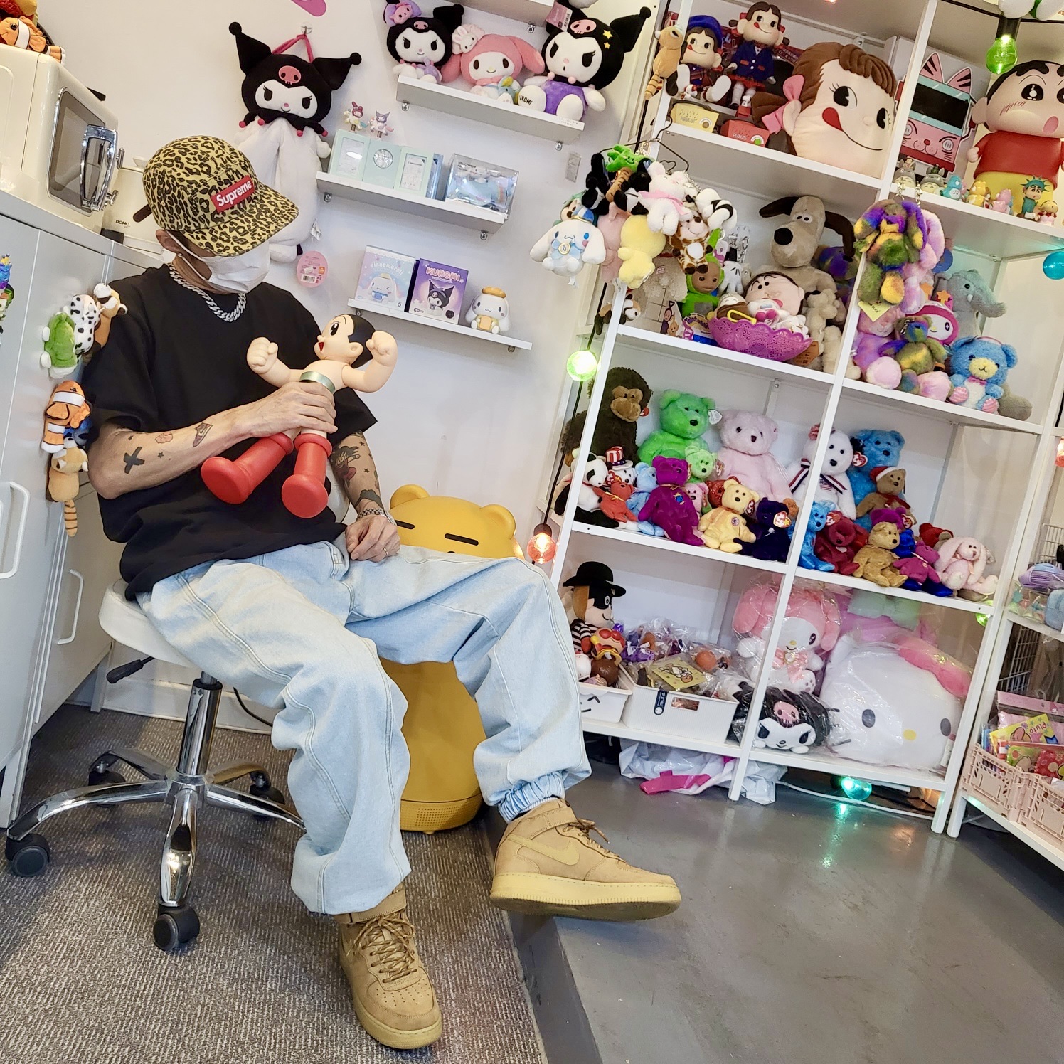 Supreme Washed Chino Twill Camp Cap Leopard - 23FW 착용 스타일