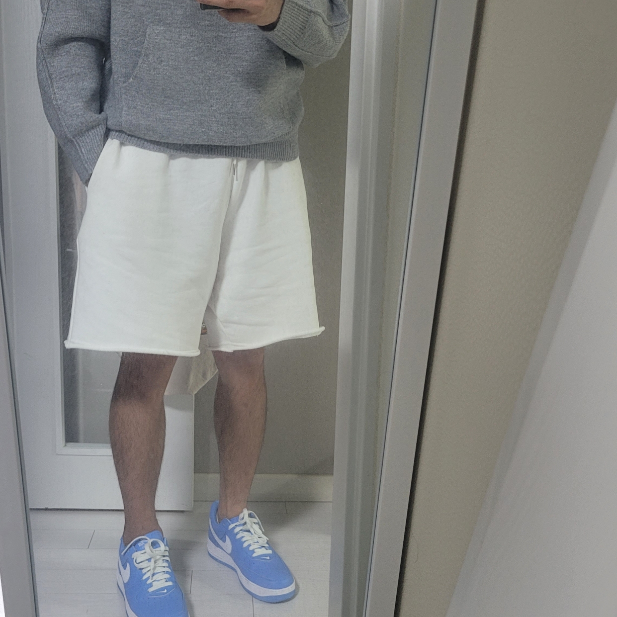 Nike Air Force 1 Low Retro Color of the Month University Blue 착용 스타일