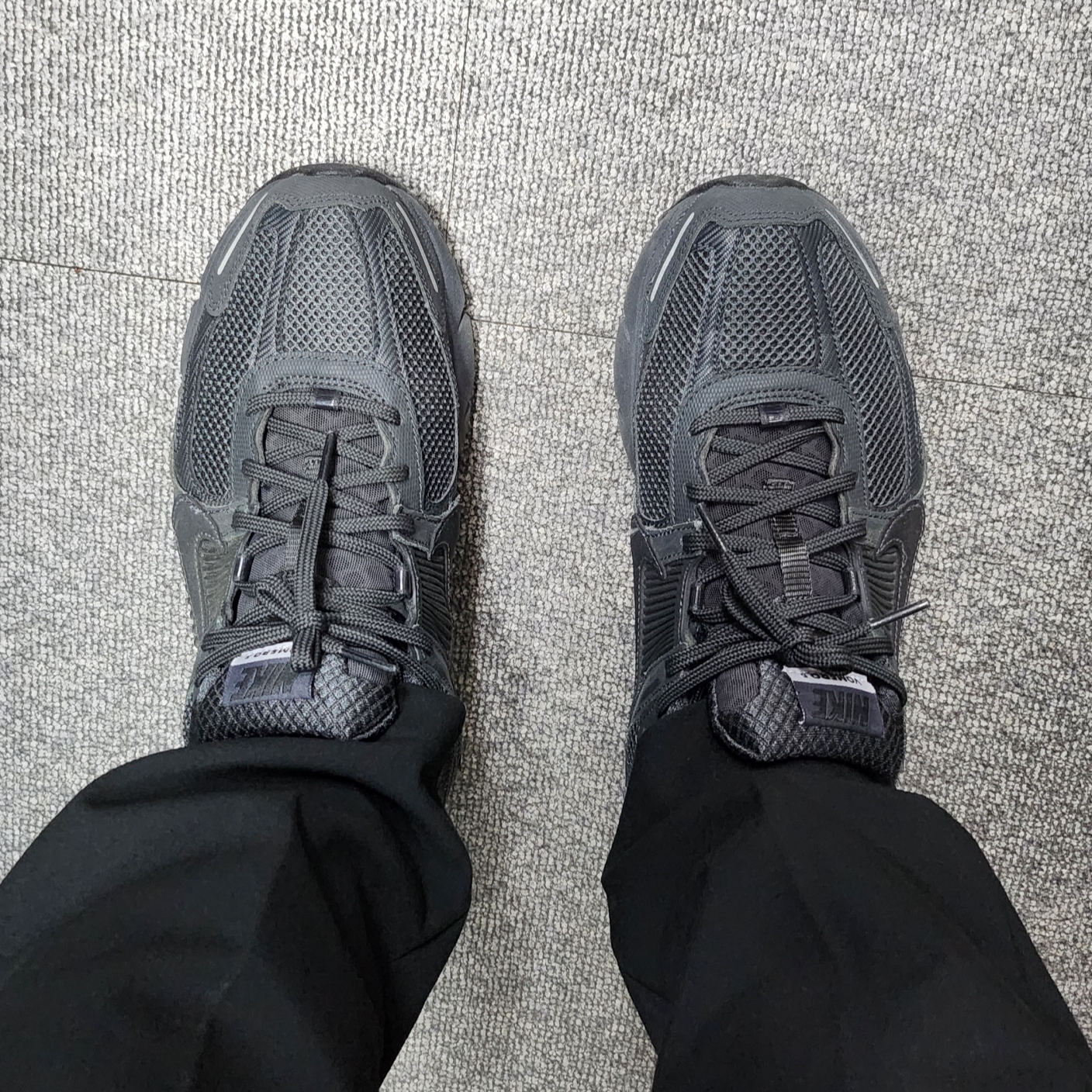 Nike Zoom Vomero 5 SP Anthracite 2023 착용 스타일