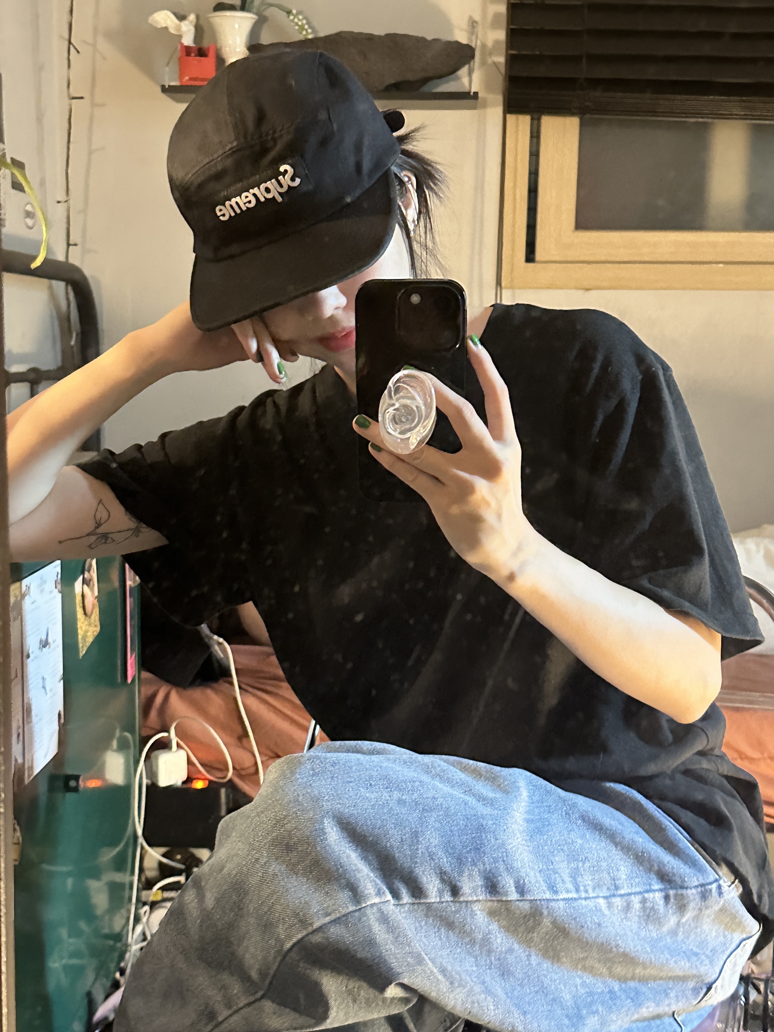 Supreme Washed Chino Twill Camp Cap Black 착용 스타일 - 2