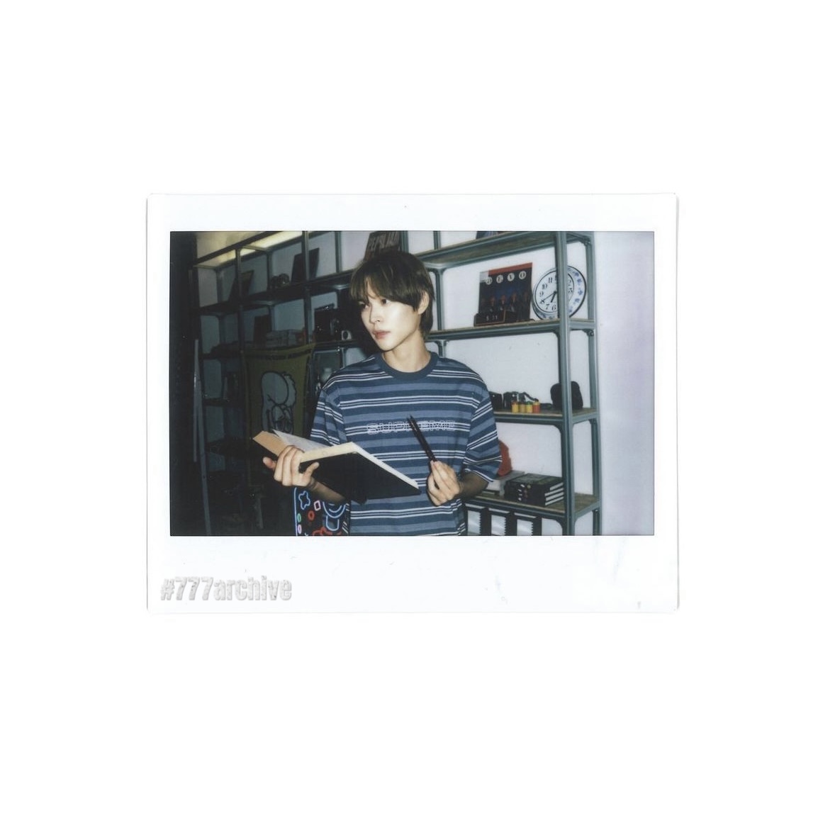 Supreme Dash Stripe S/S Top Navy - 23SS 착용 스타일 - 4