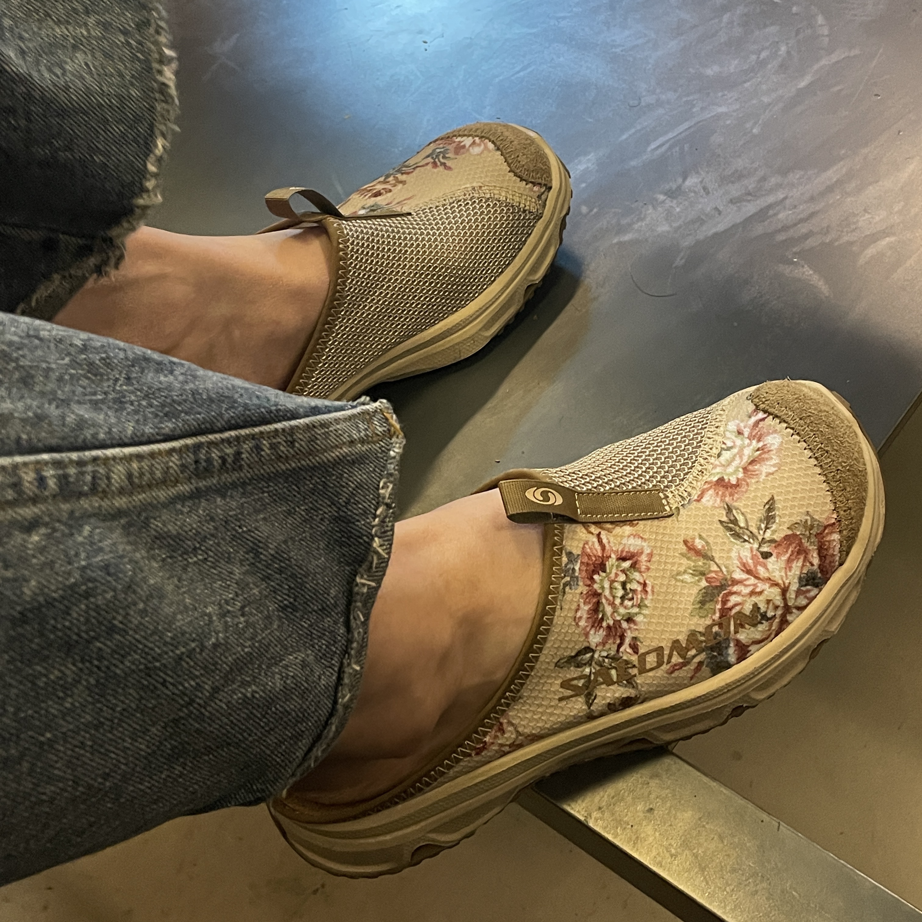 Salomon x Beams RX Slide 3.0 Safari 착용 스타일 - 2