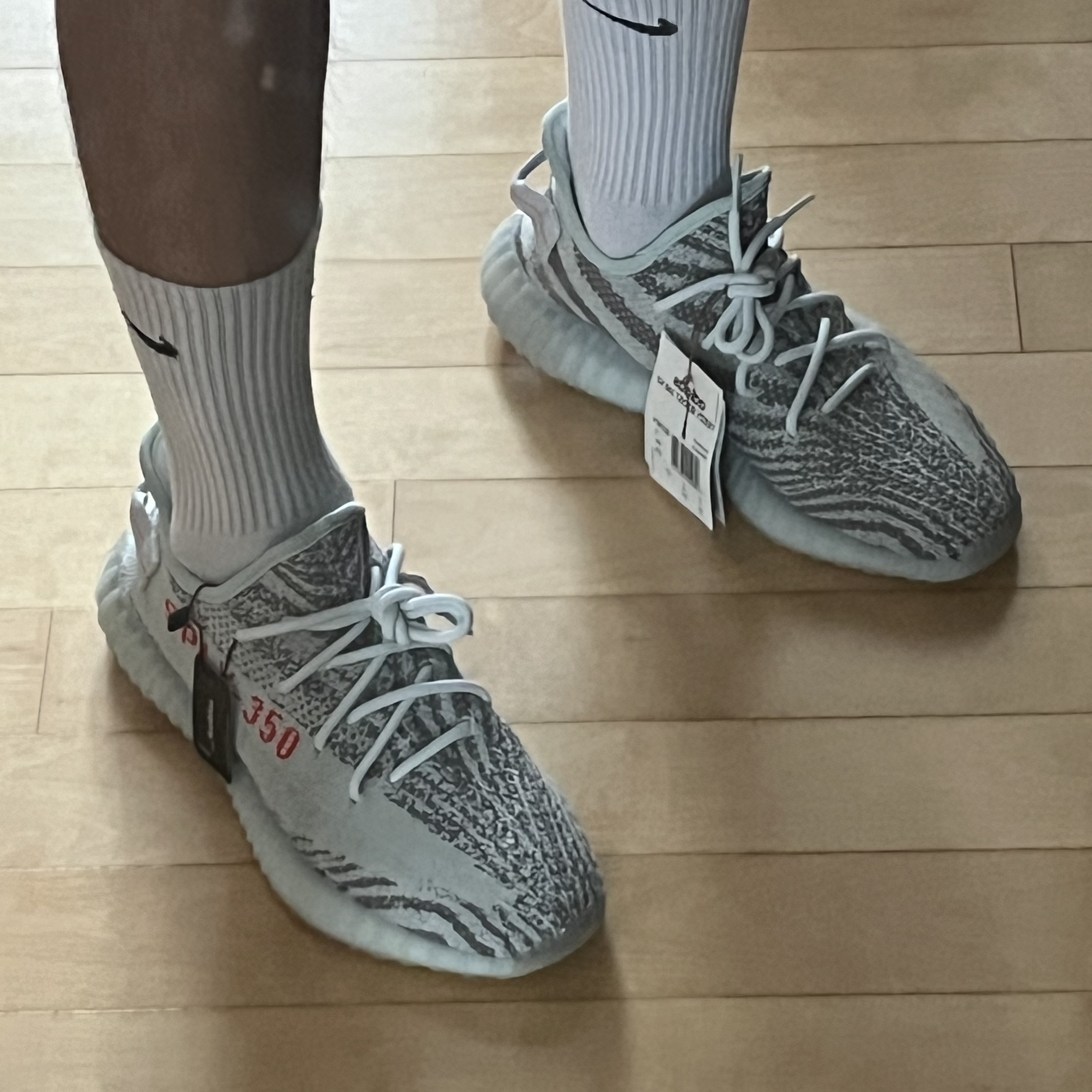 Adidas Yeezy Boost 350 V2 Blue Tint 2021/2022/2023 착용 스타일