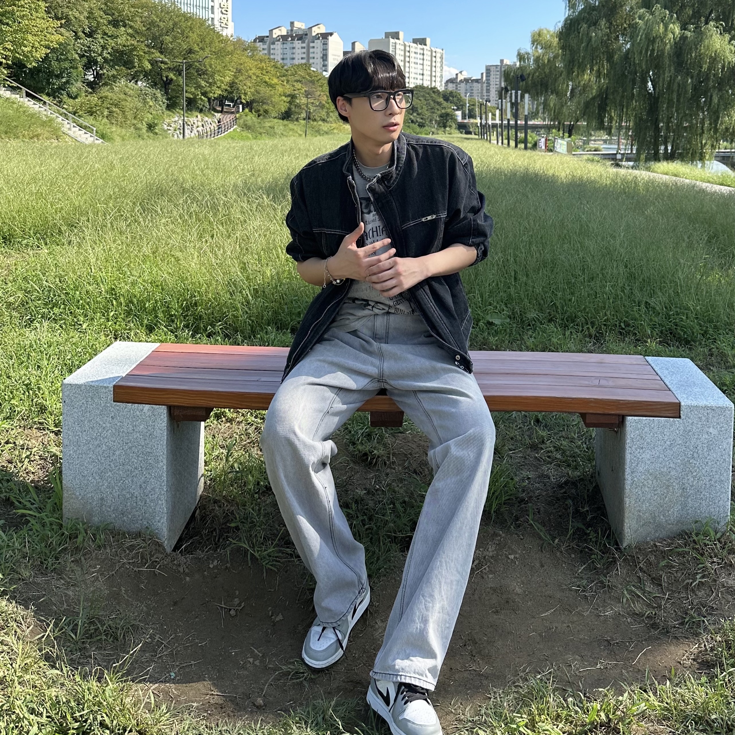 Jordan 1 Low Light Smoke Grey 착용 스타일 - 2