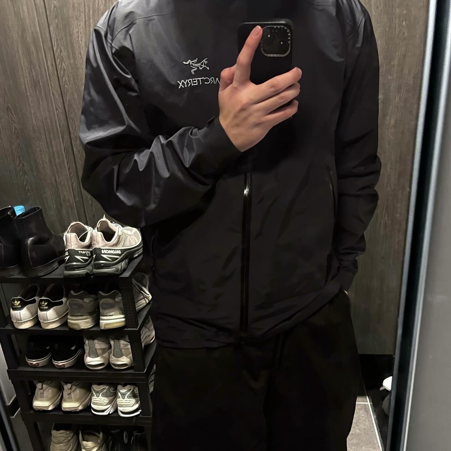 Arc'teryx Zeta SL Jacket Black 착용 스타일 - 1
