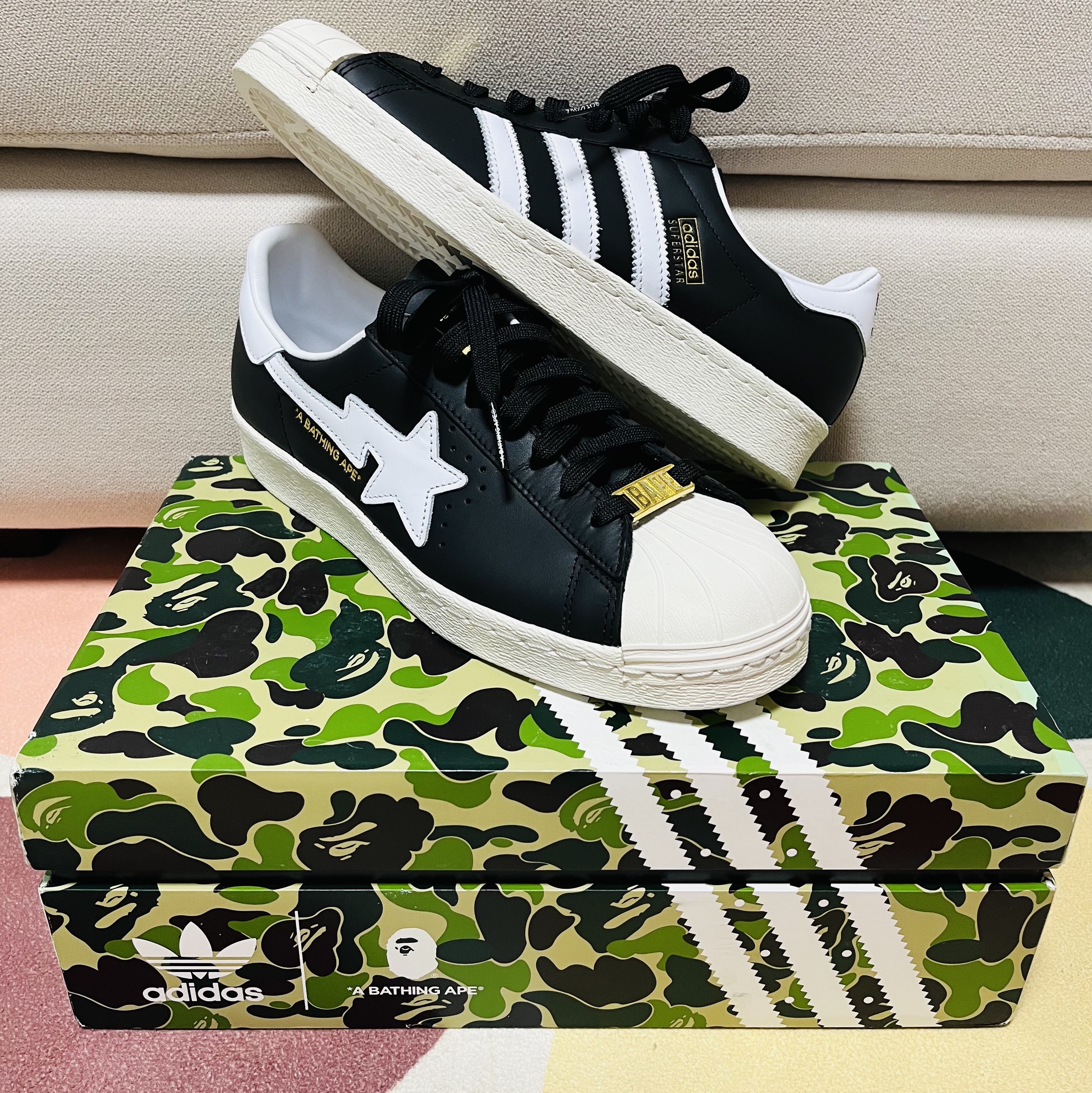 Adidas x BAPE Superstar 80s Core Black Off White 착용 스타일