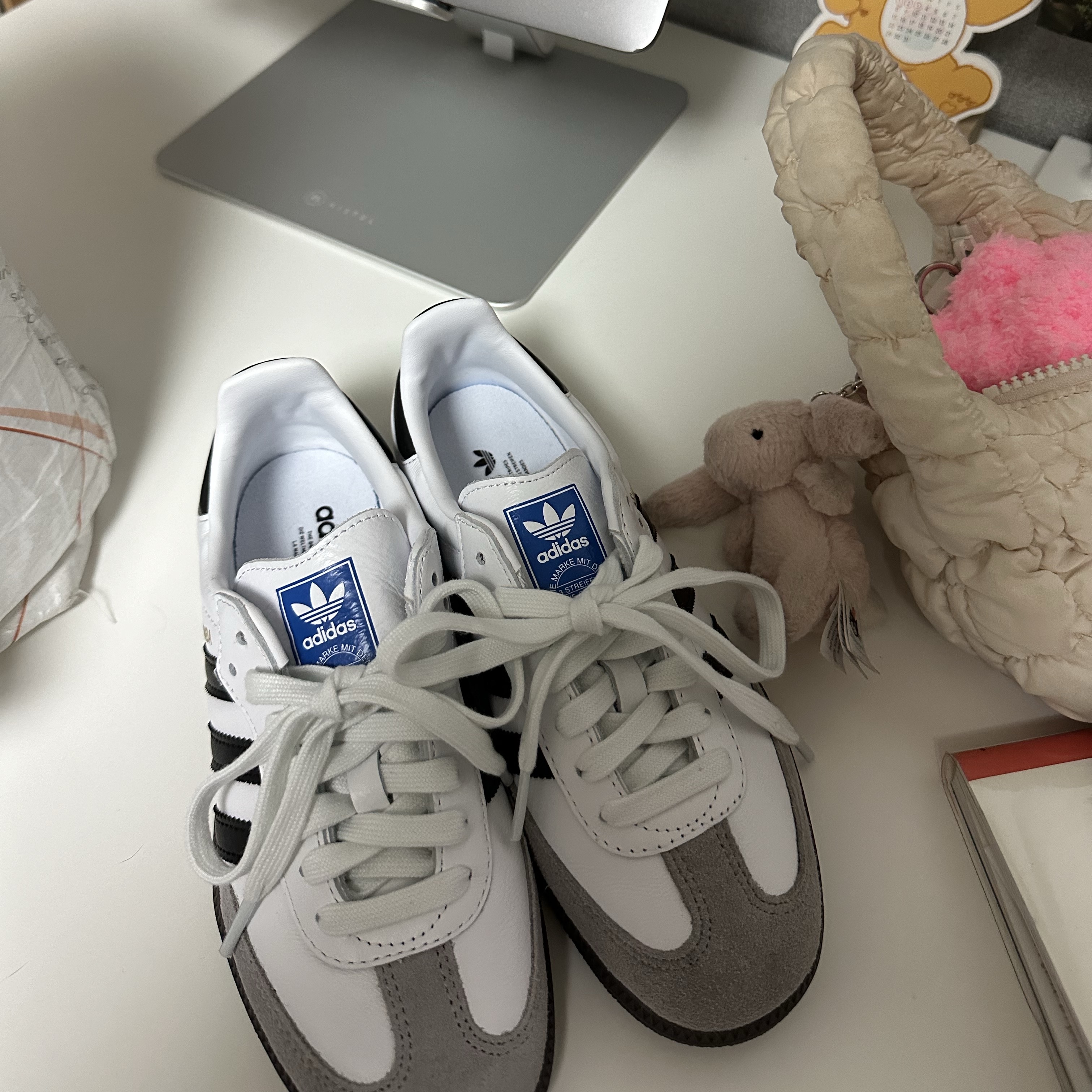 Adidas Samba OG Cloud White 착용 스타일