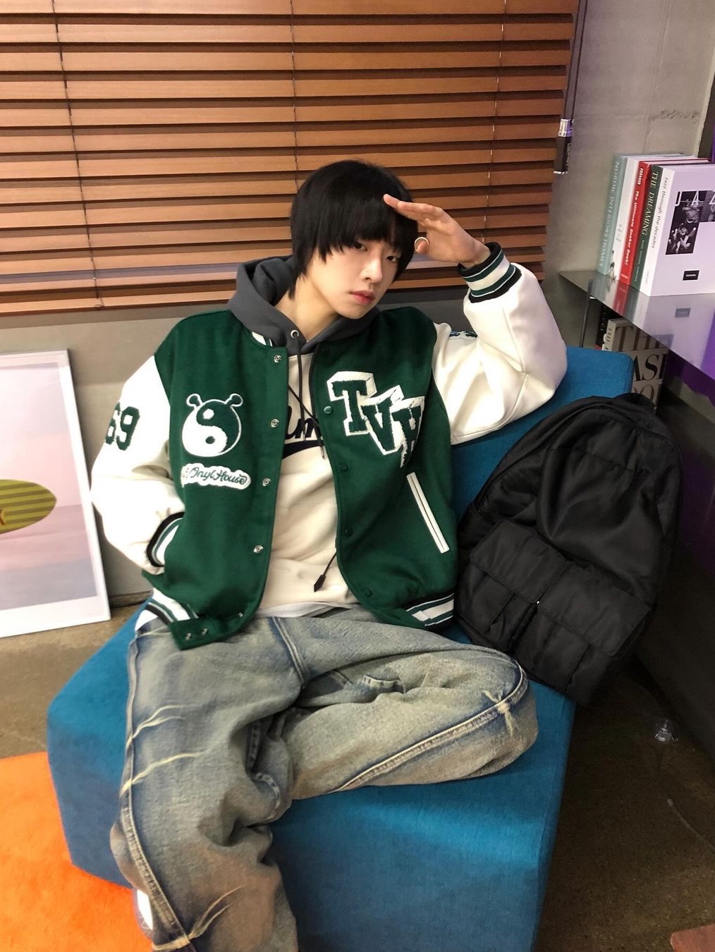 Thevinylhouse Yin Yang Varsity Jacket Green 착용 스타일 - 1