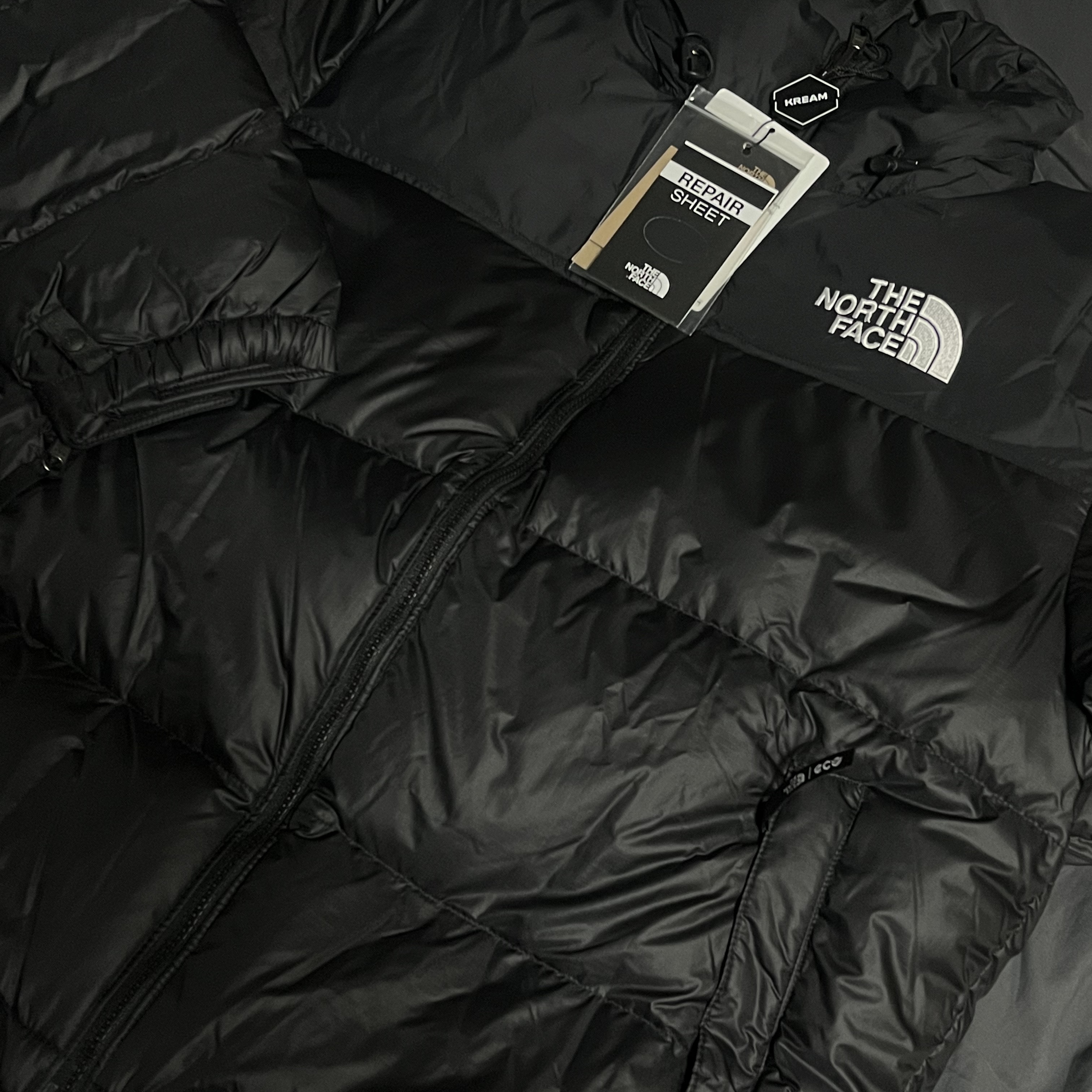 The North Face 1996 Eco Nuptse Jacket Black 착용 스타일