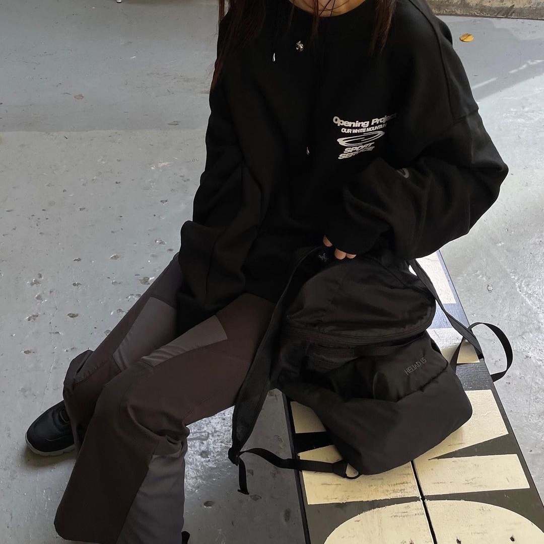 Opening Project Sport Service Sweatshirt Black, Art of Field Boots Cut Pants Dark Gray 착용 스타일 - 4