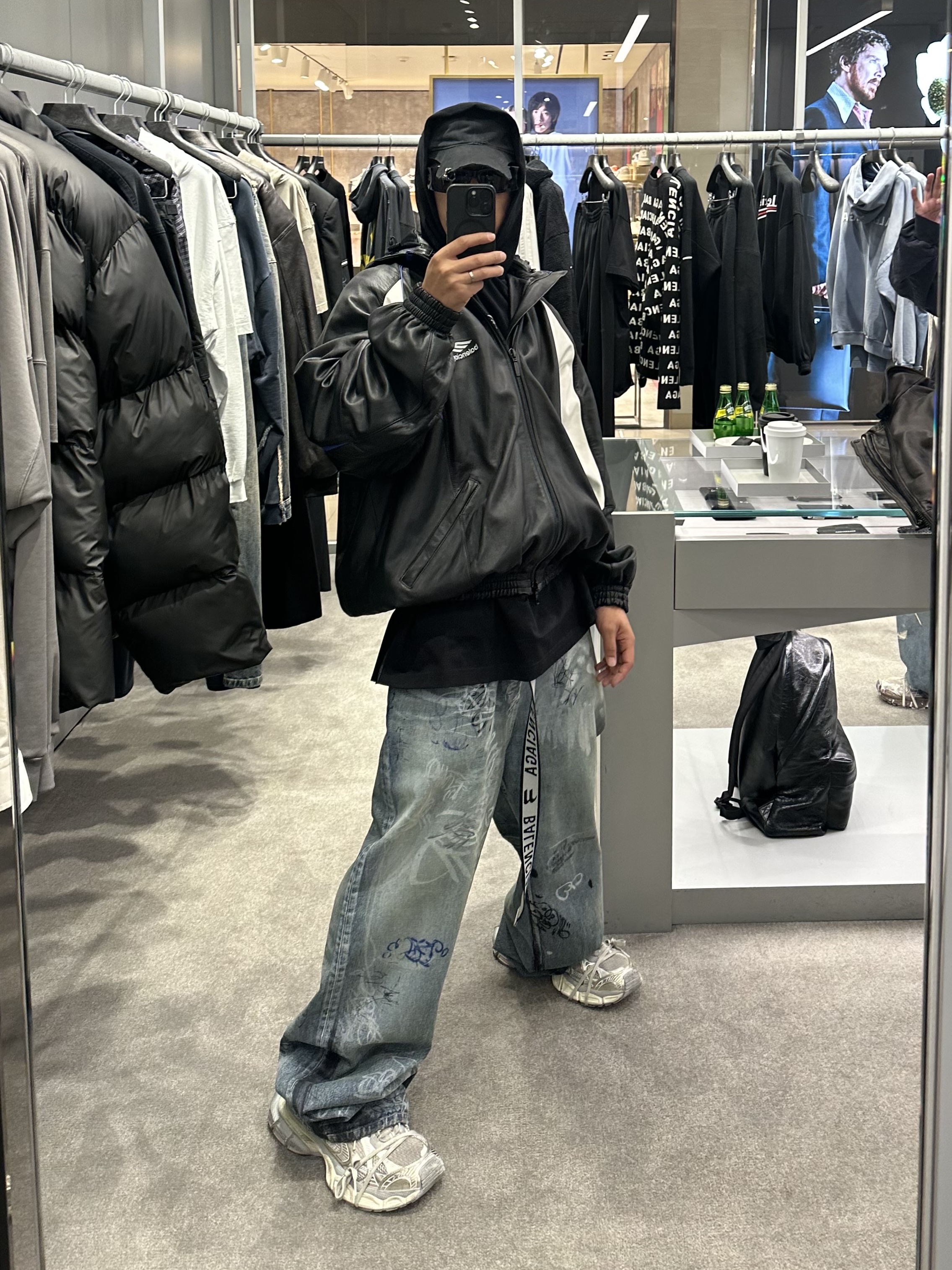Balenciaga 3B Sports Icon Leather Jacket Black, Balenciaga Heavy Piercing Cap Faded Black 착용 스타일
