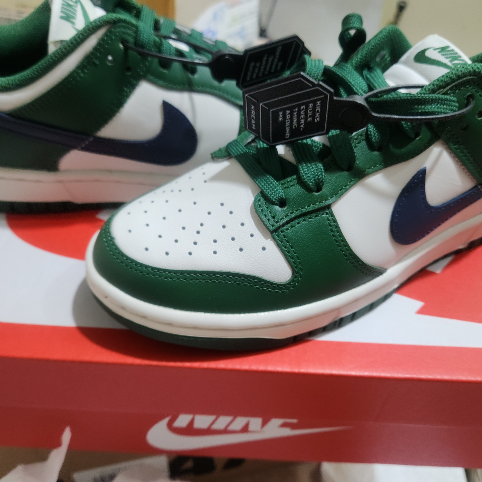 (W) Nike Dunk Low Gorge Green 착용 스타일 - 1
