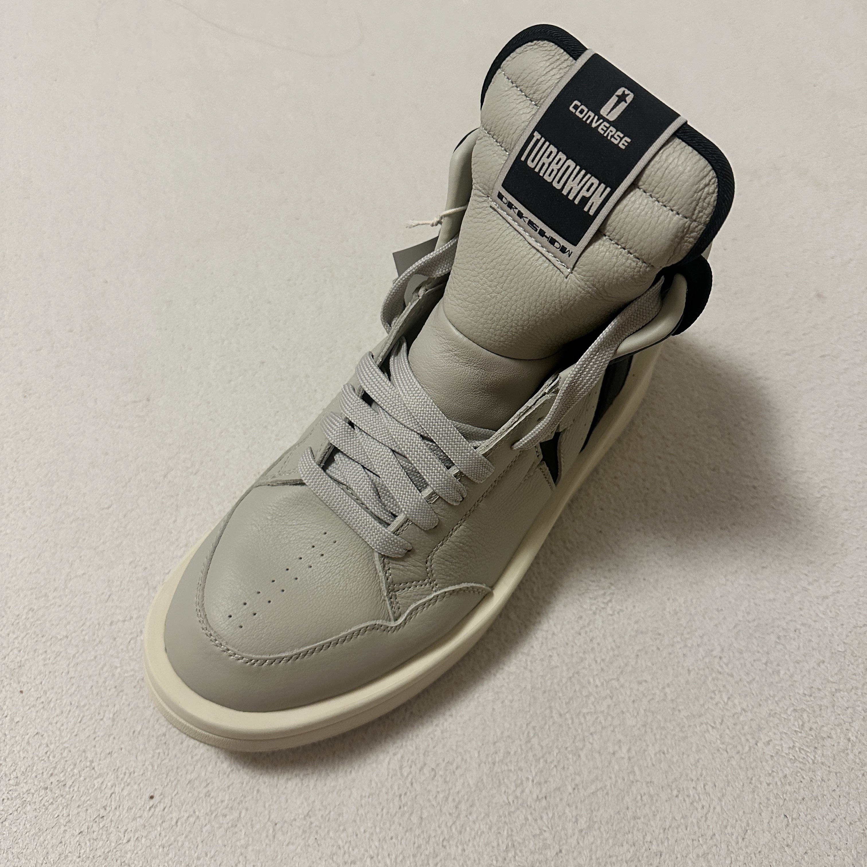 Converse x Drkshdw Turbowpn Pelican 착용 스타일 - 2