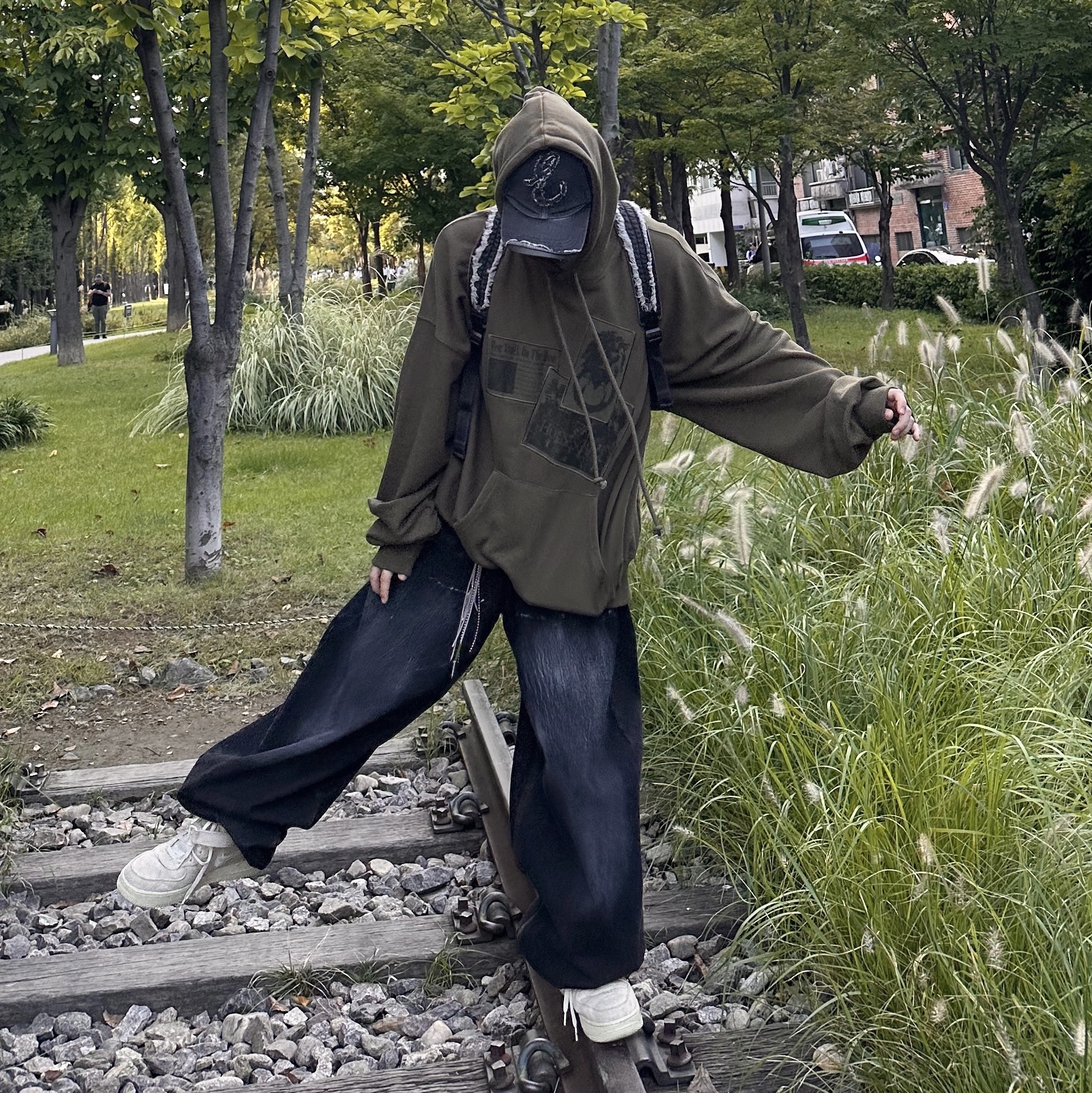 Undermycar Anwer Archive Hommage Patchwork Hoodie Lizard - 23SS, Nike x Stussy Air Force 1 '07 Mid SP Fossil 착용 스타일