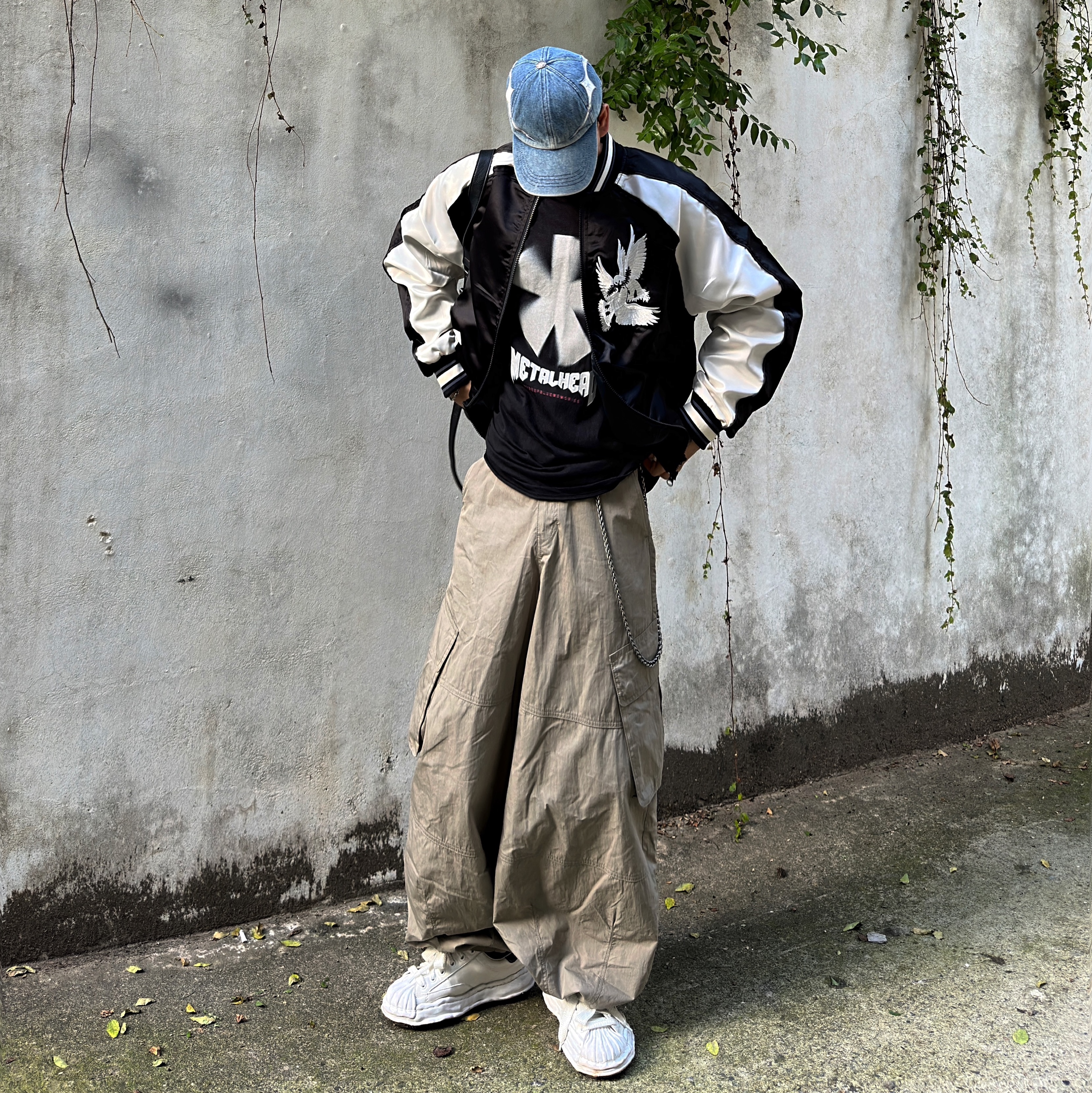 Maison Mihara Yasuhiro Blakey OG Sole Leather Low-top Sneakers White, Thug Club x MCM Tribal Leather Cap Denim 착용 스타일 - 4