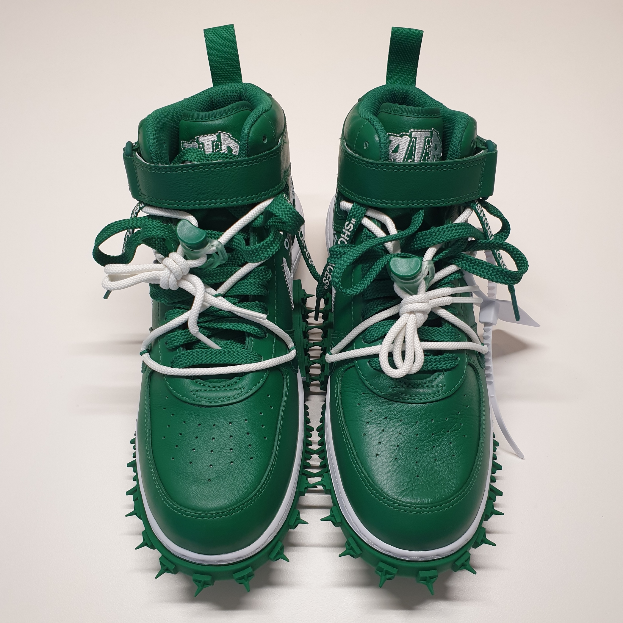 Nike x Off-White Air Force 1 Mid SP Leather Pine Green 착용 스타일 - 4