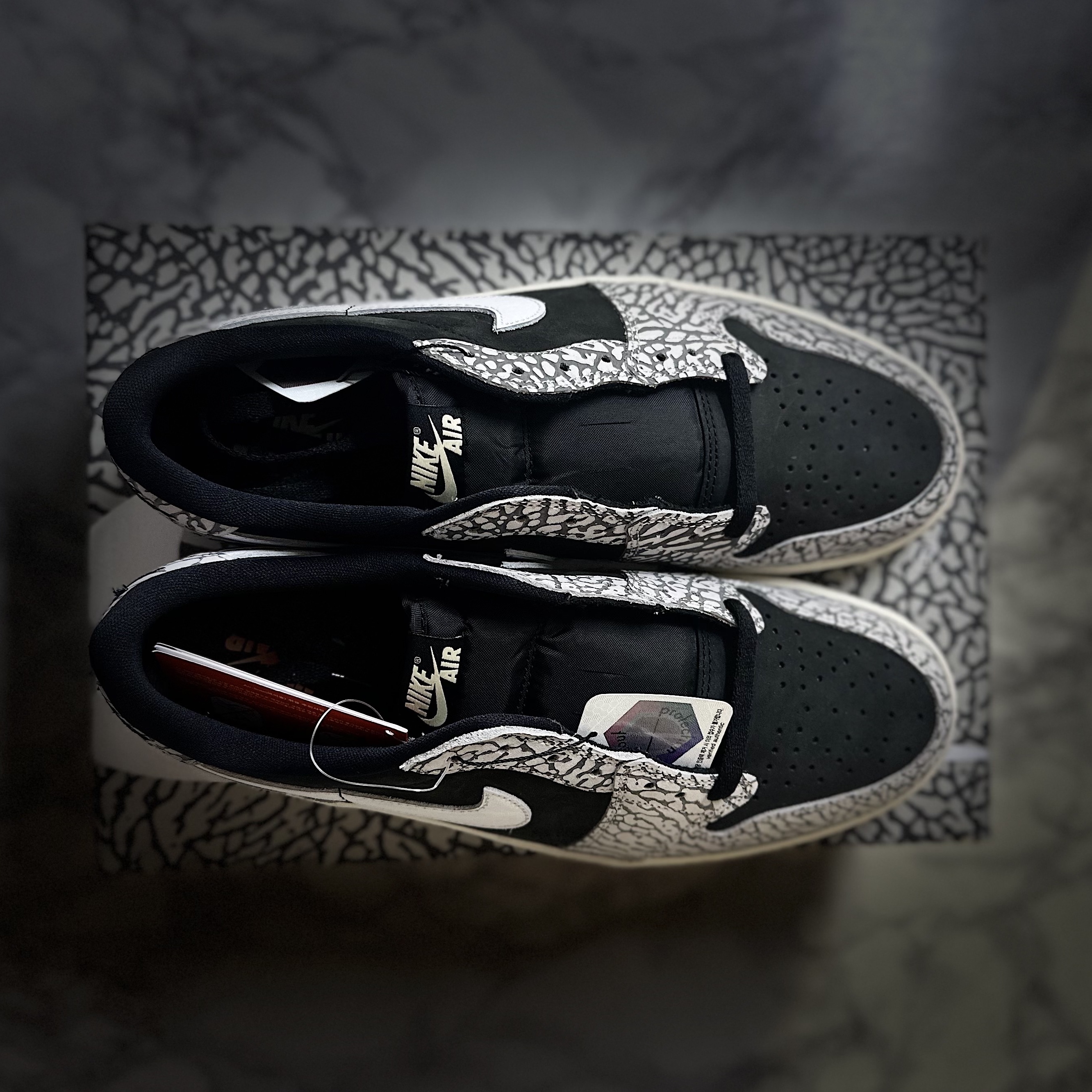 Jordan 1 Retro Low OG Black Cement 착용 스타일 - 3