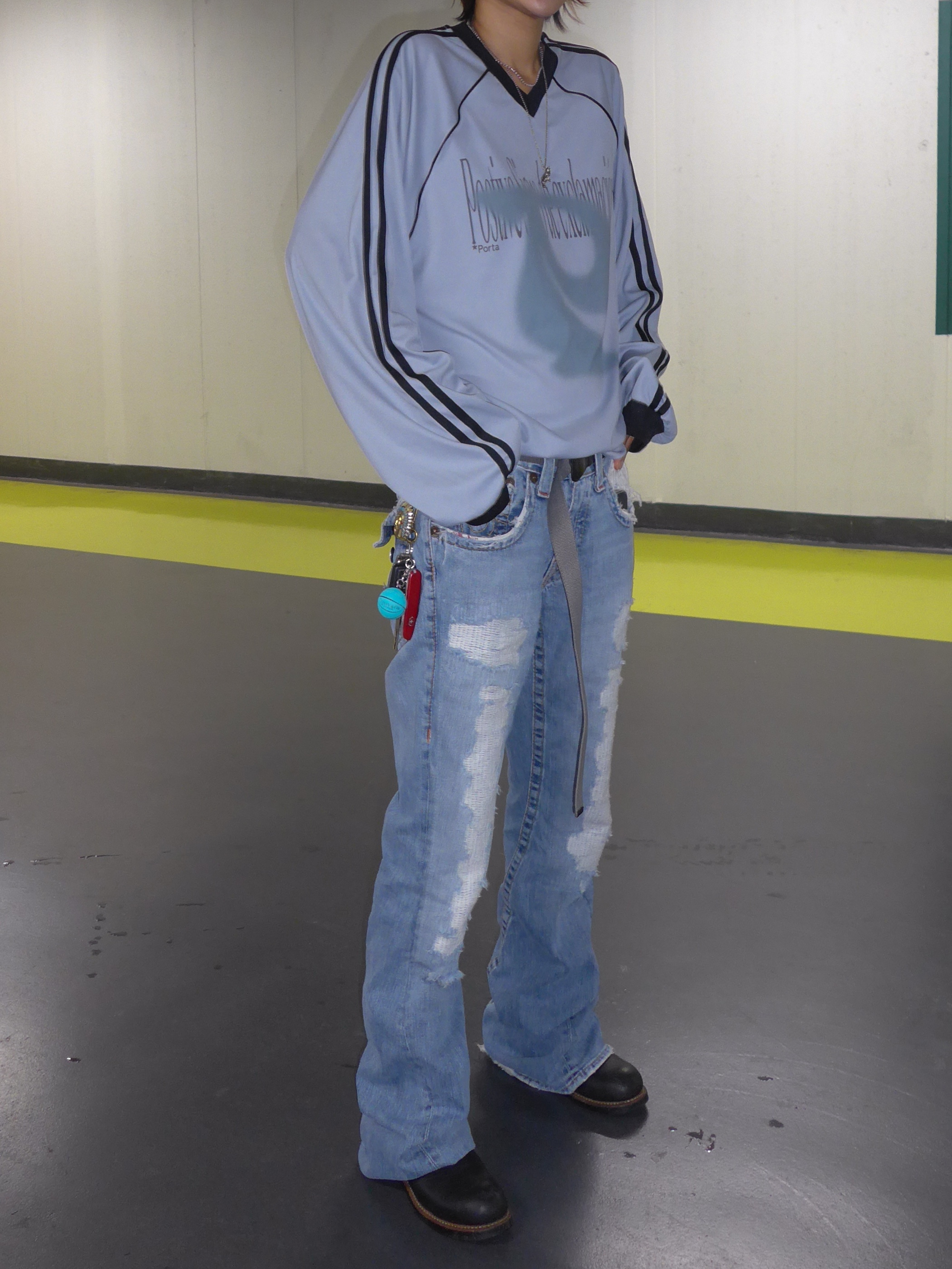 [KREAM 단독] Porta Digital Piping Jersey Top Grey, Porta Digital Piping Jersey Top Black 착용 스타일
