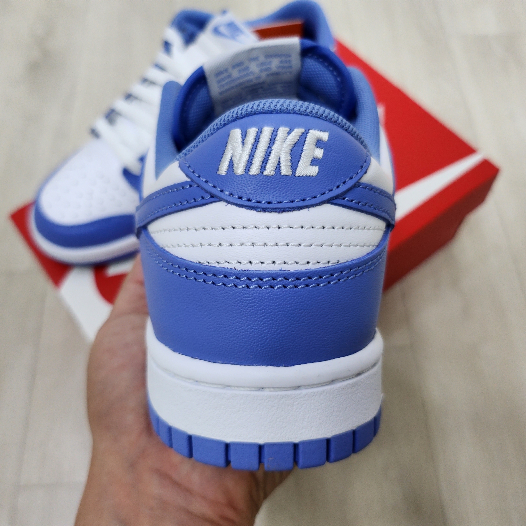 Nike Dunk Low Retro White Polar Blue 착용 스타일 - 3