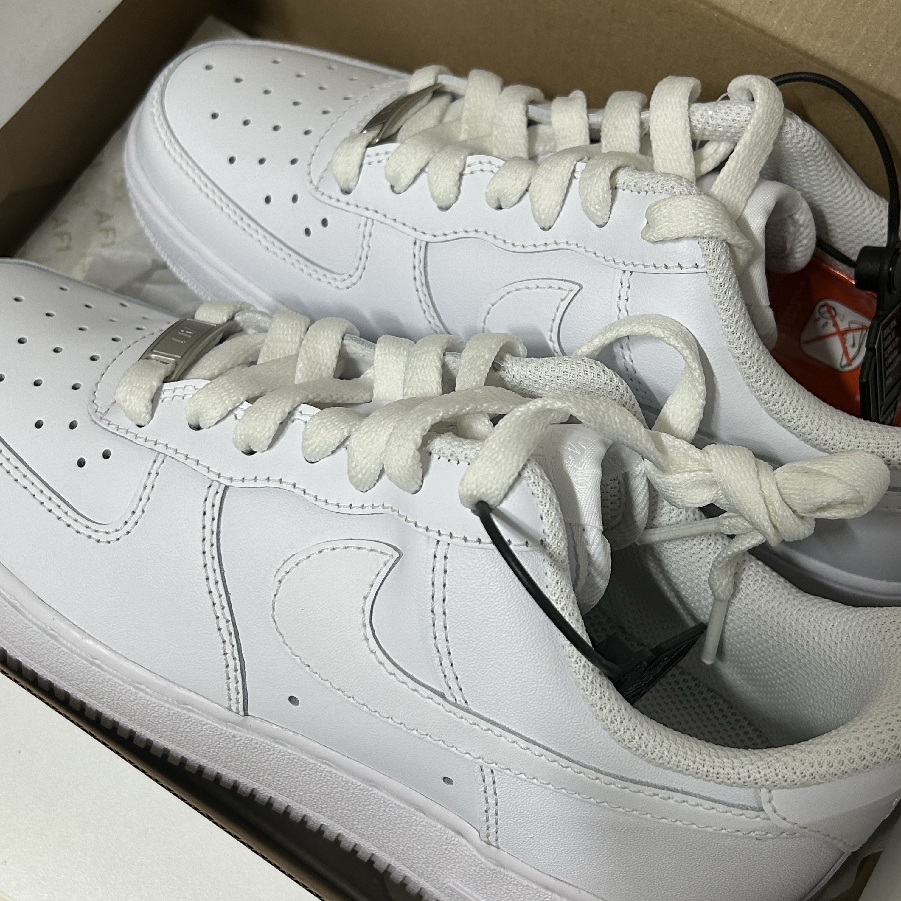 (W) Nike Air Force 1 '07 Low White 착용 스타일