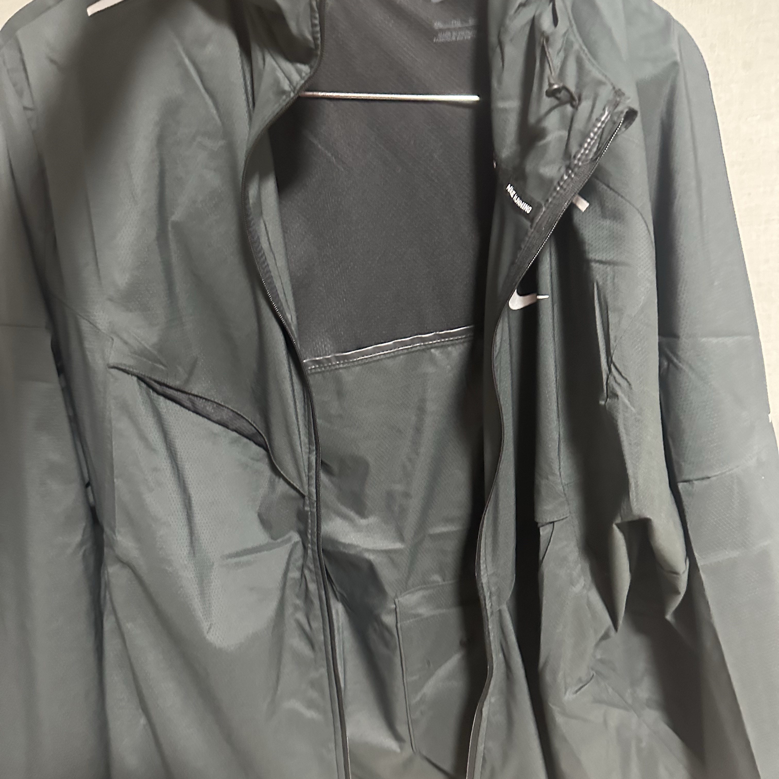 Nike Windrunner Running Jacket Black - Asia 착용 스타일