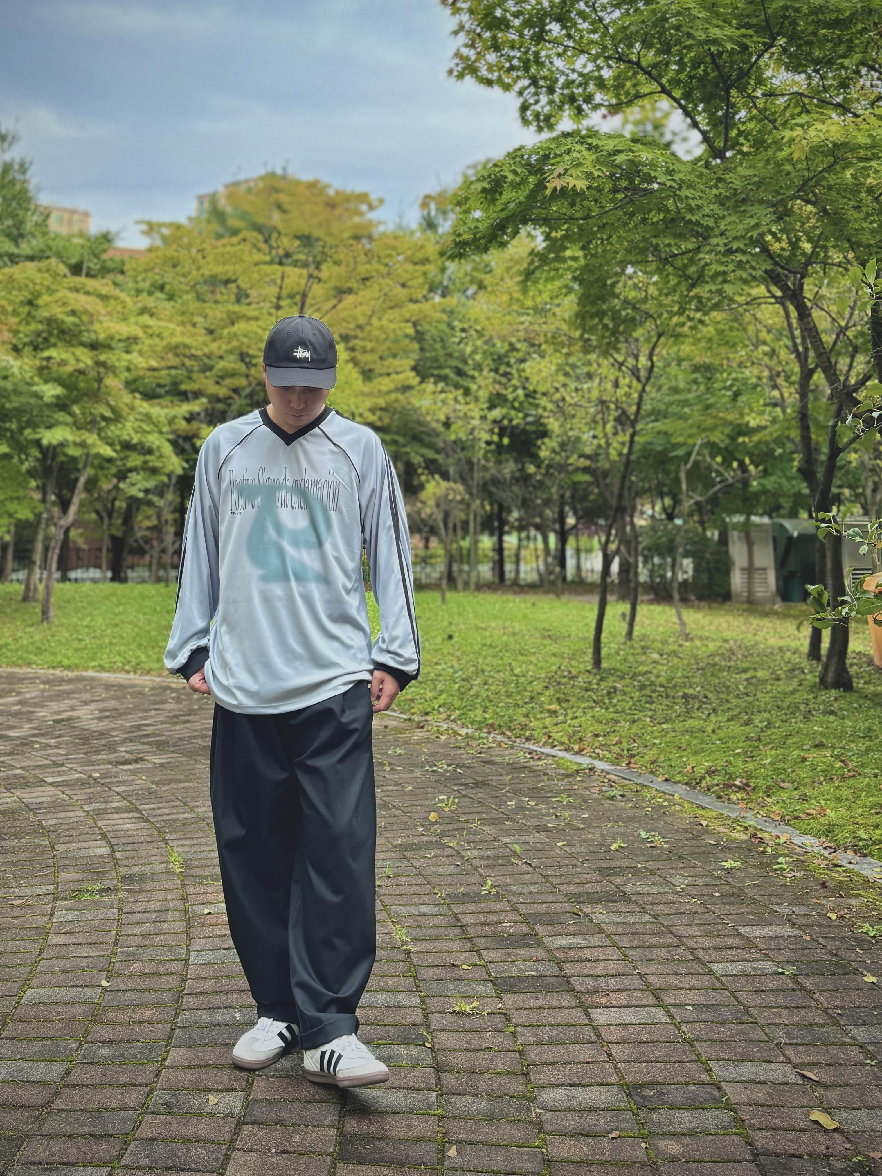 [KREAM 단독] Porta Digital Piping Jersey Top Grey, Stussy Basic Stock Low Pro Cap Black 착용 스타일