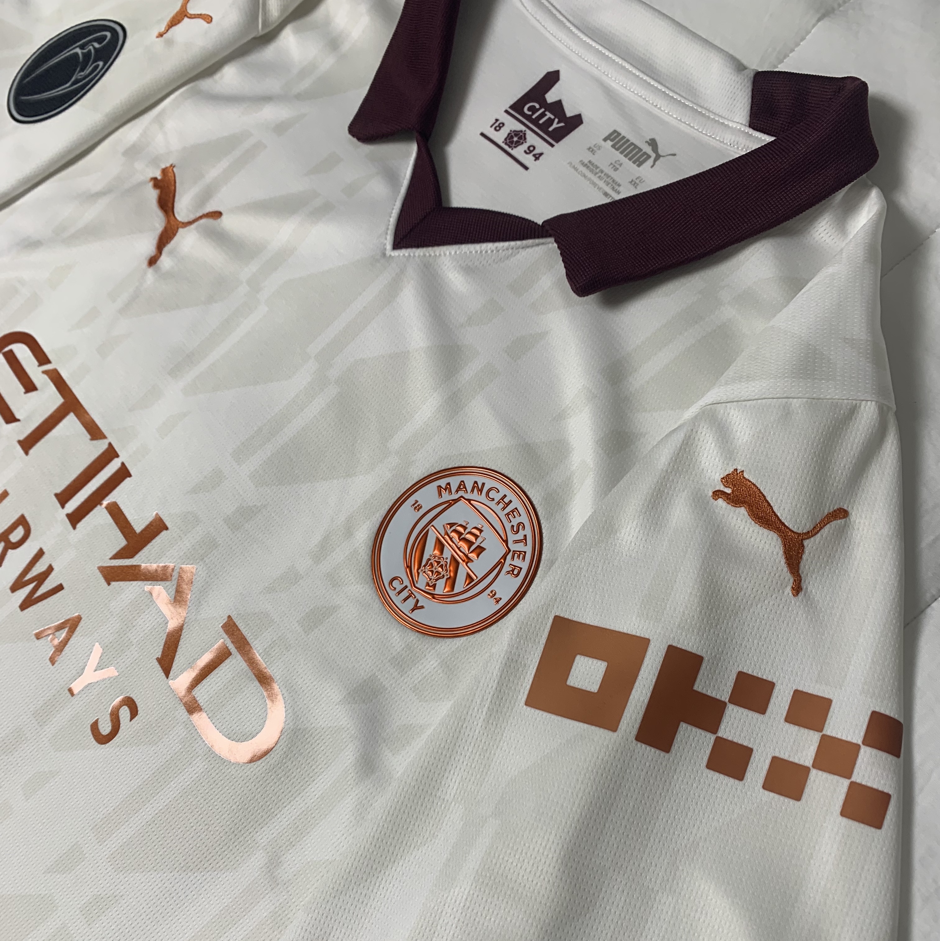 Puma Manchester City 2023/24 Away Jersey White Aubergine (Non Marking Ver.) 착용 스타일 - 2