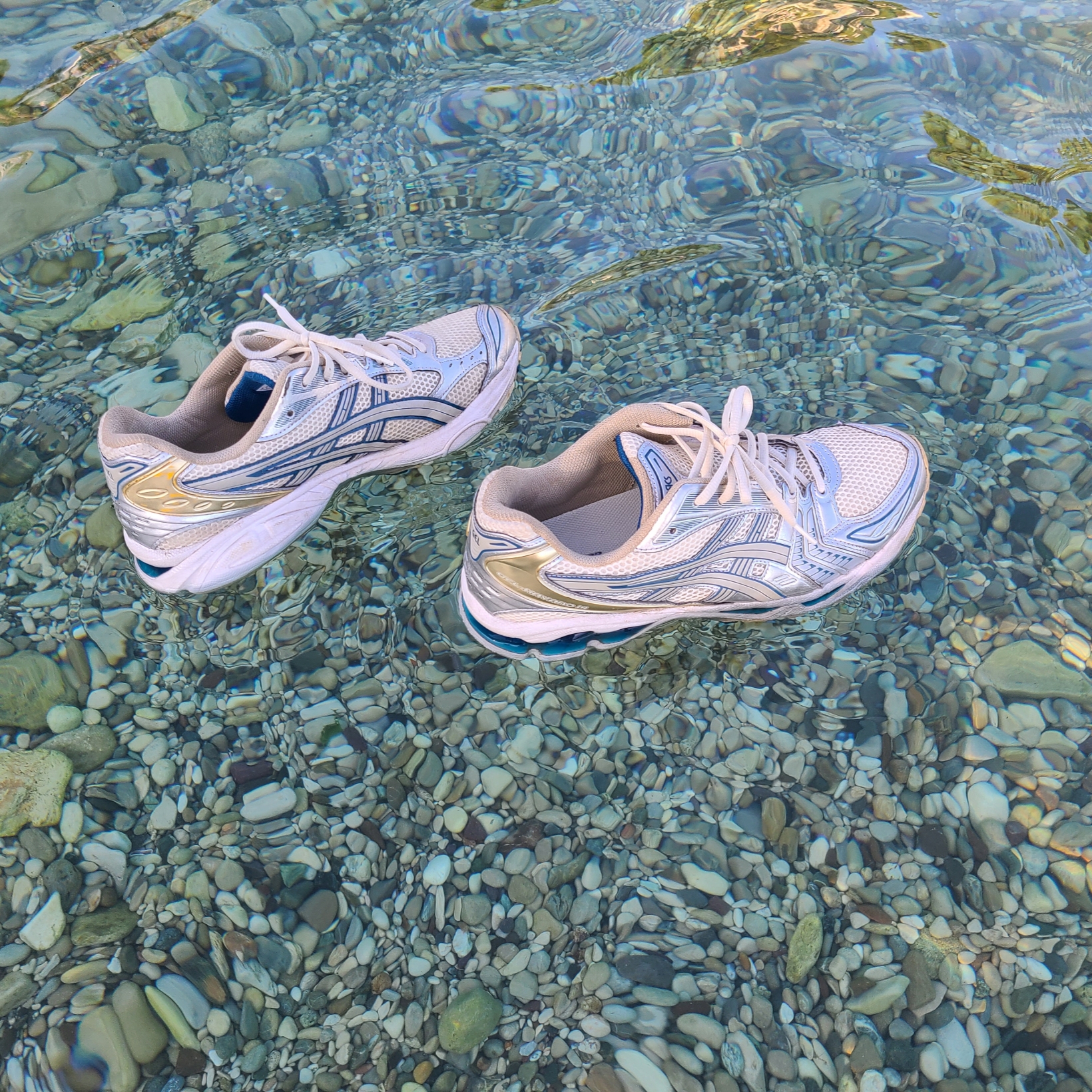 Asics Gel-Kayano 14 Cream Pure Silver 착용 스타일