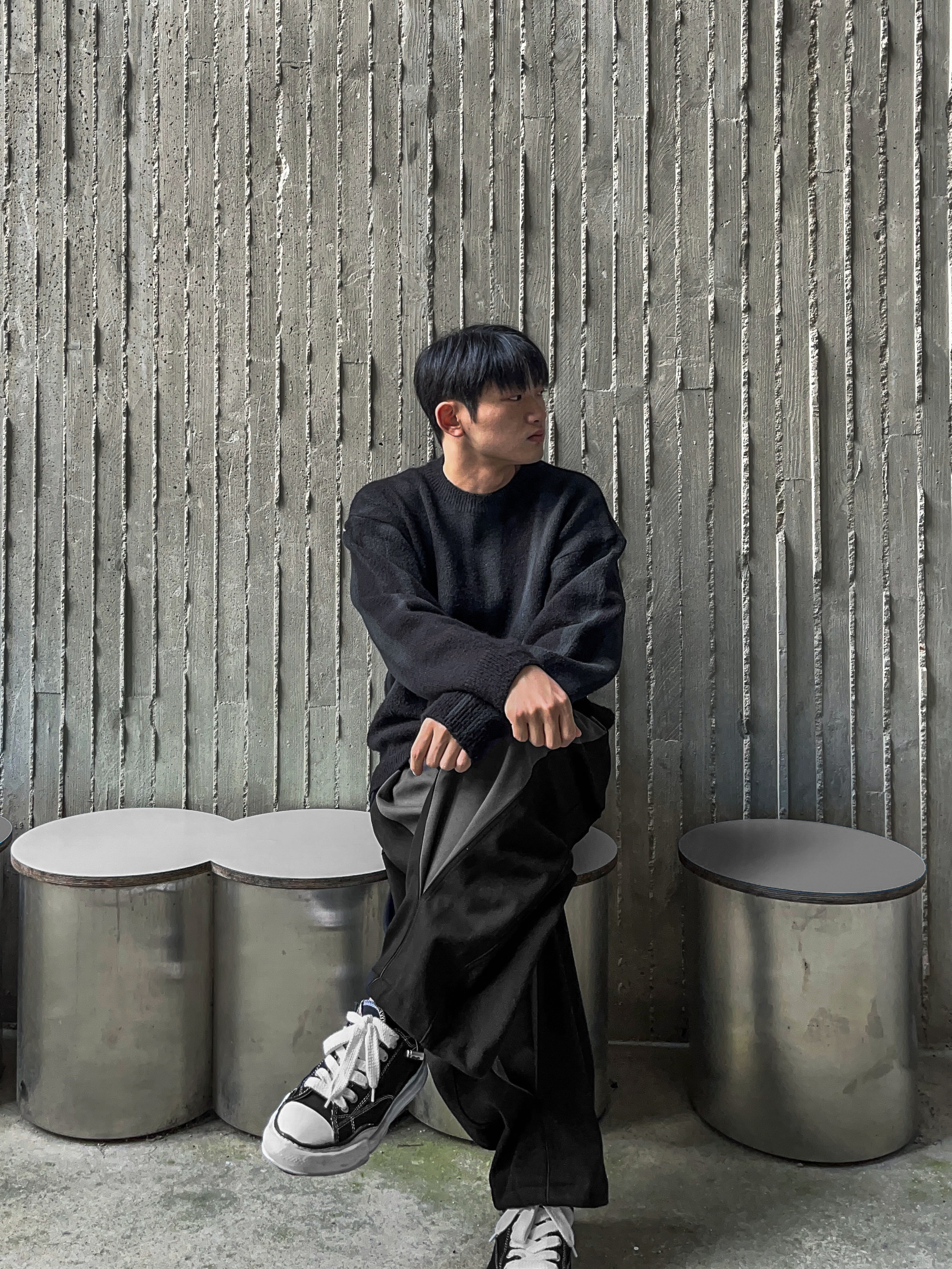 Maison Mihara Yasuhiro Peterson OG Sole Canvas Low Sneakers Black 착용 스타일 - 5
