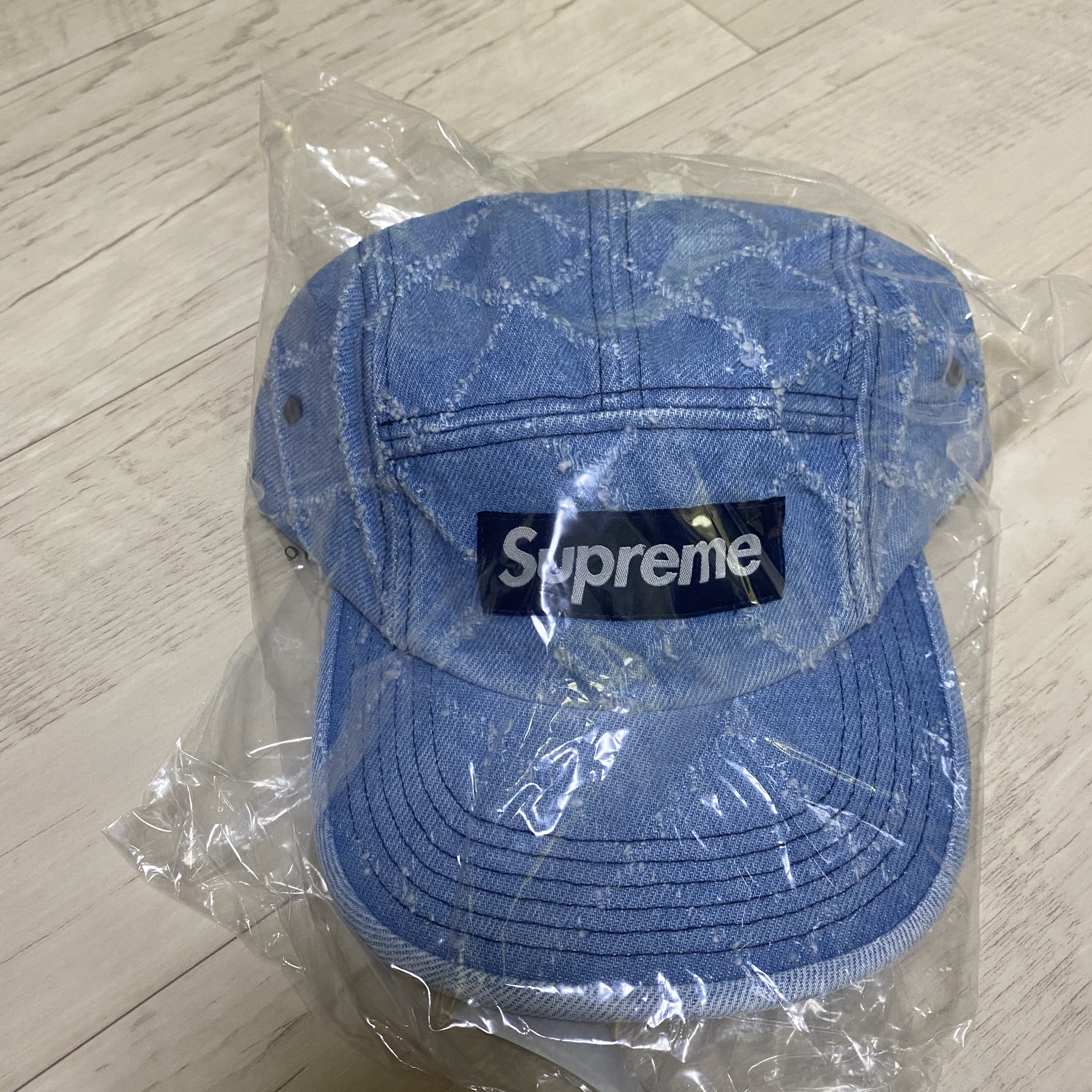 Supreme Punched Denim Camp Cap Washed Indigo - 23FW 착용 스타일