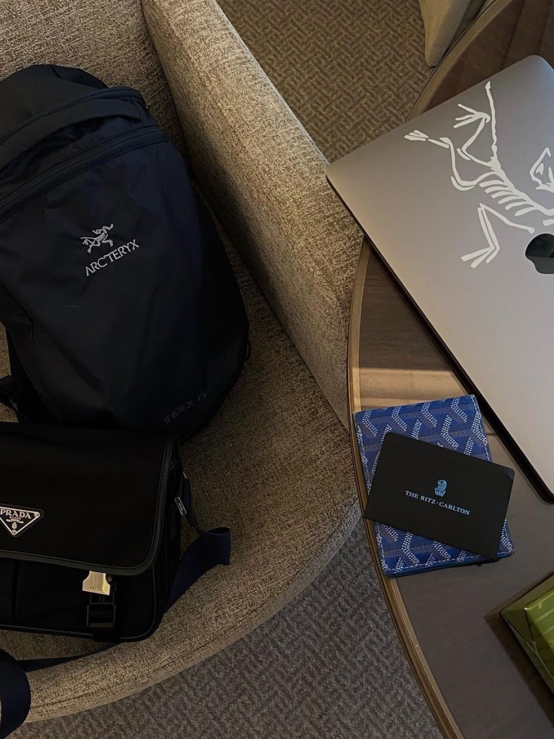 Arc'teryx Heliad 10 Backpack Black 착용 스타일 - 3