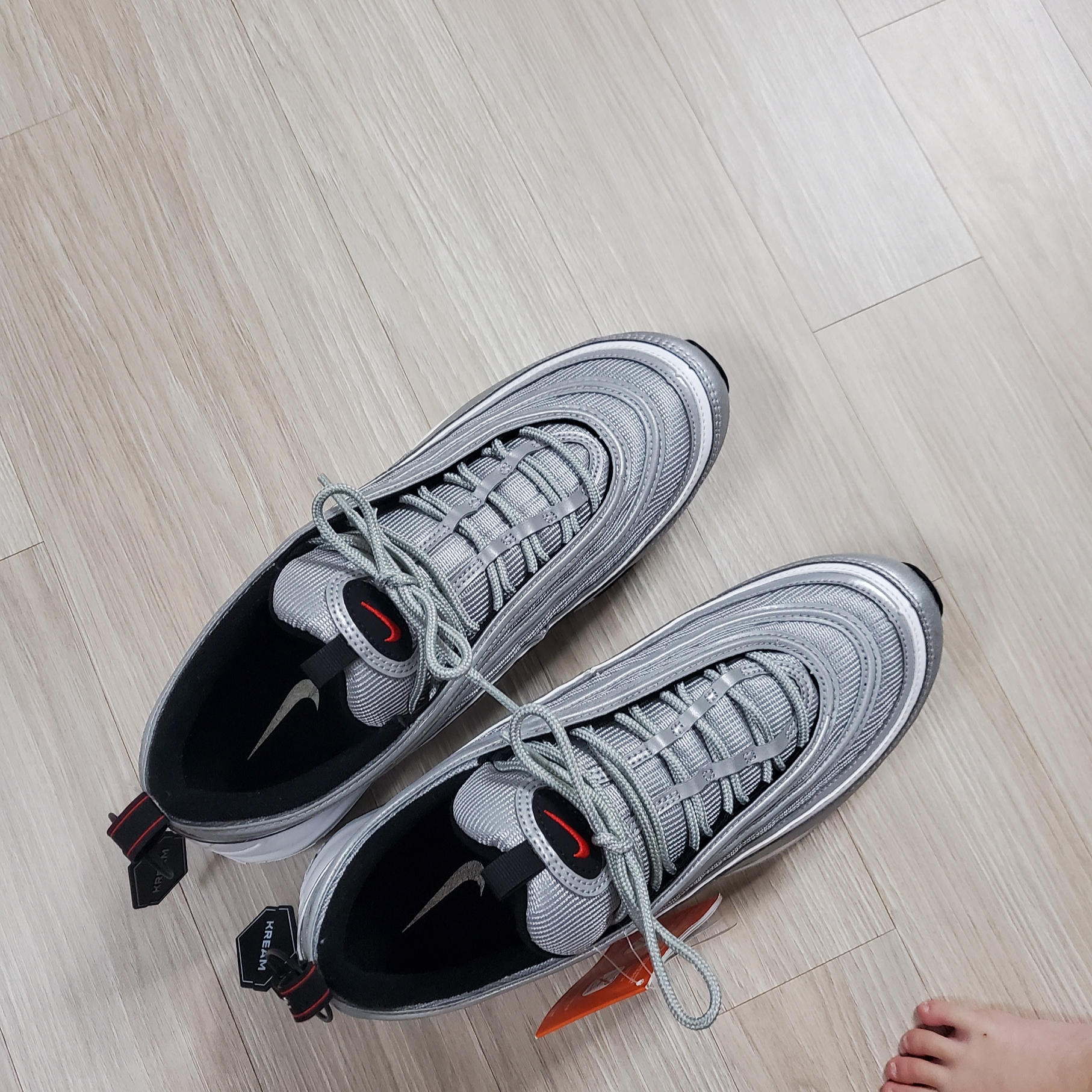 Nike Air Max 97 OG Silver Bullet 2022 착용 스타일 - 2