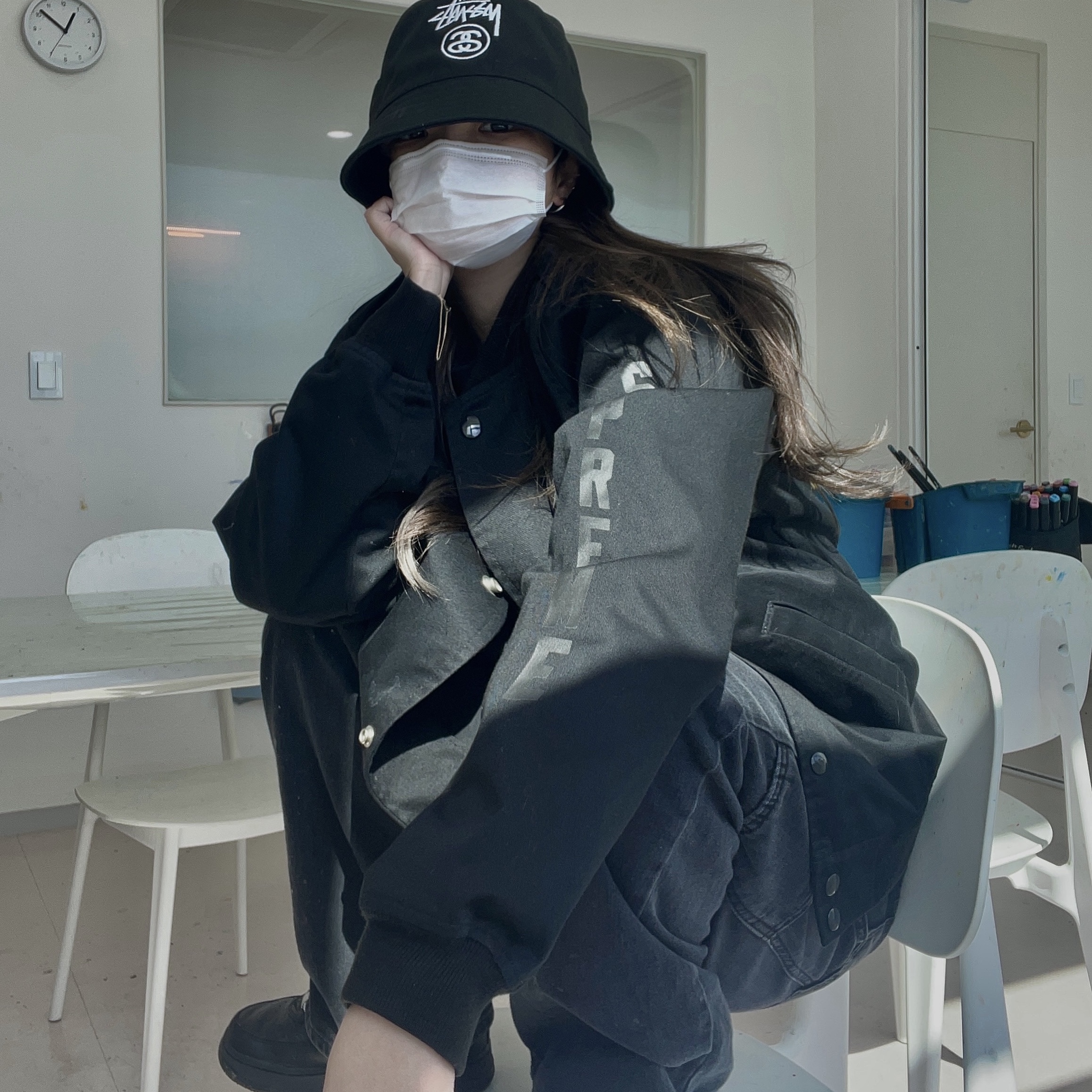 Nike x Supreme Air Force 1 Low Black, Stussy Stock Lock Deep Bucket Hat Black 착용 스타일