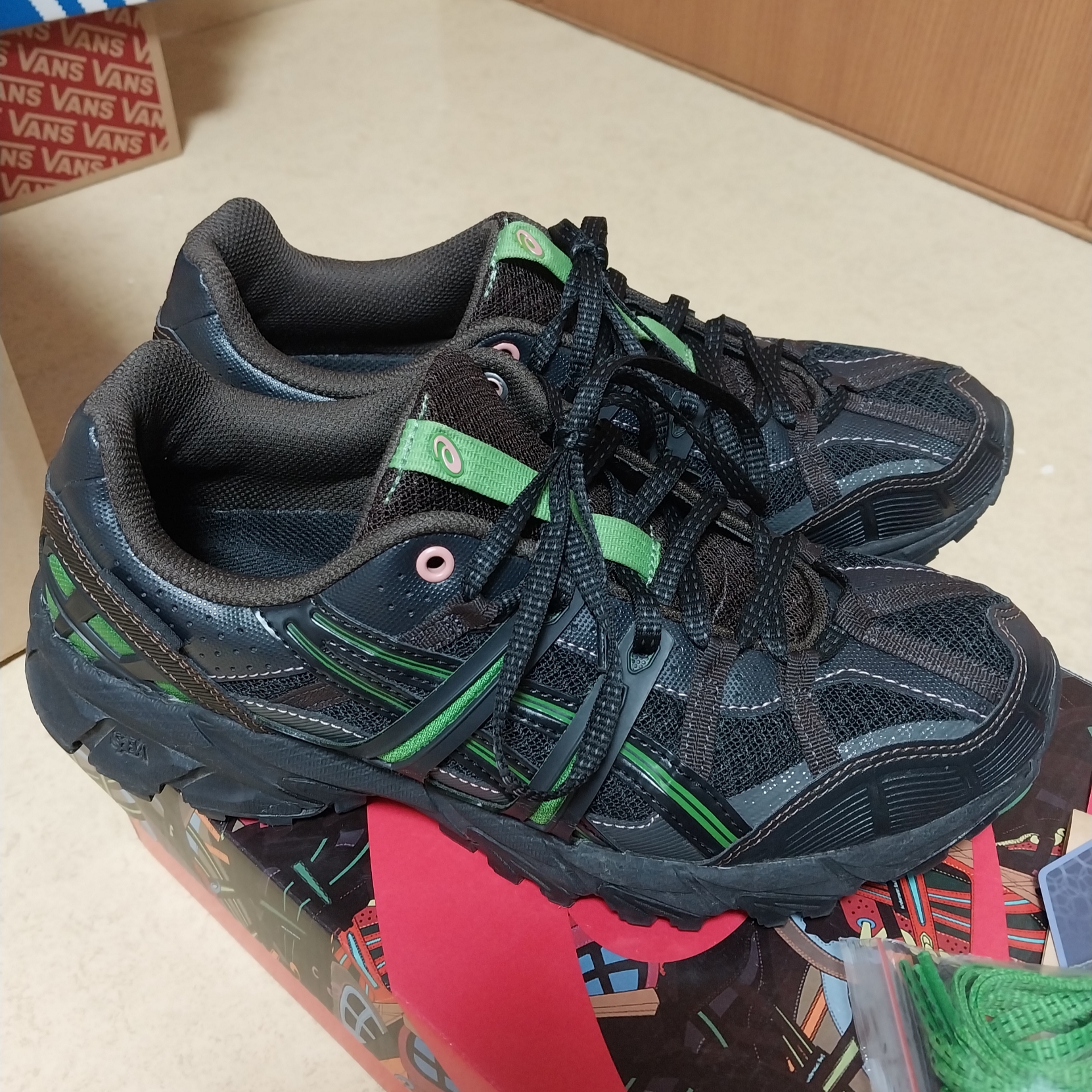 Asics x Andersson Bell Gel-Sonoma 15-50 Black Green 착용 스타일