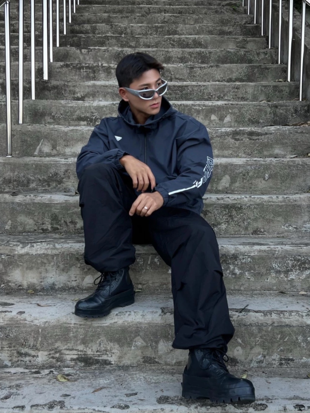 Adidas Essential 3S Woven Windbreaker Jacket Black - KR Sizing, (W) Adidas Adimatic Earth Strata Dark Brown 착용 스타일 - 4