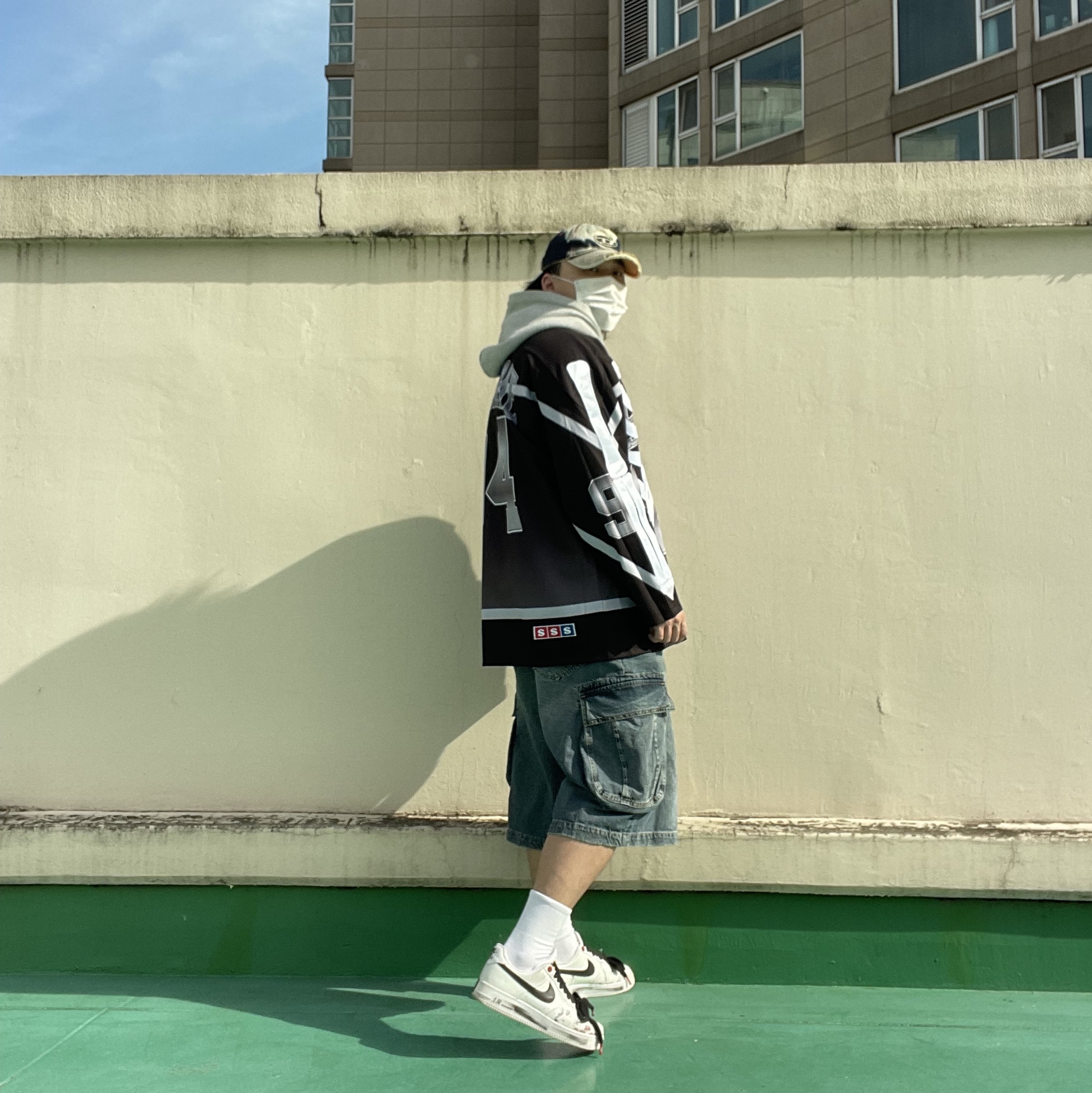 Supreme Bones Hockey Jersey Black - 23FW, Diesel C-Seymon Treated Denim Baseball Cap Blue White 착용 스타일 - 3