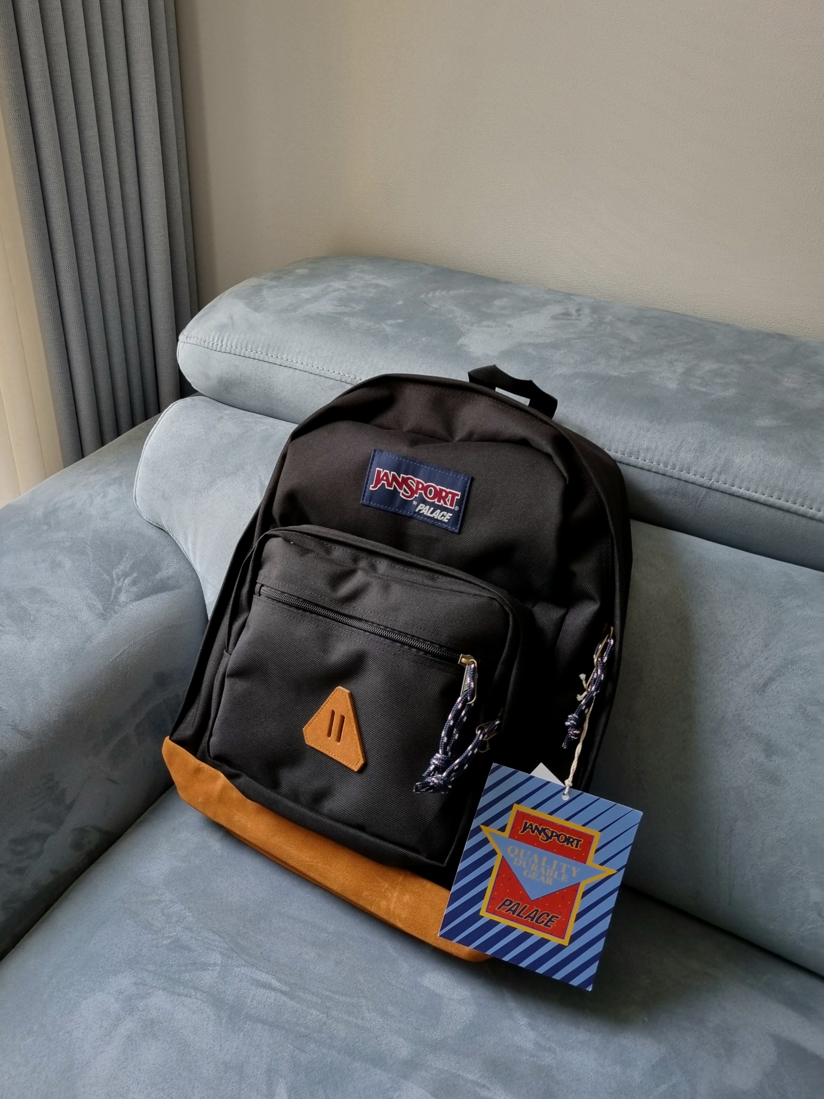 Palace x Jansport Right Pack Black - 23FW 착용 스타일