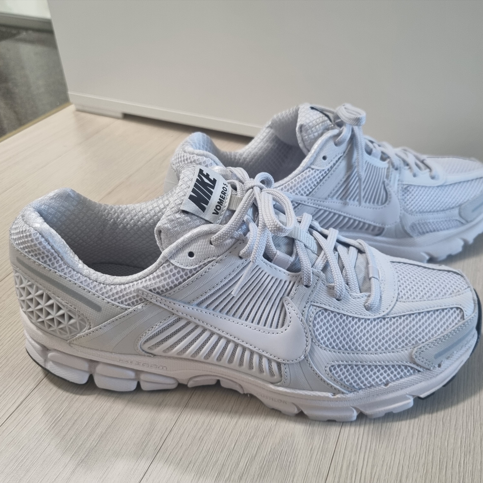 Nike Zoom Vomero 5 SP Vast Grey 2023 착용 스타일