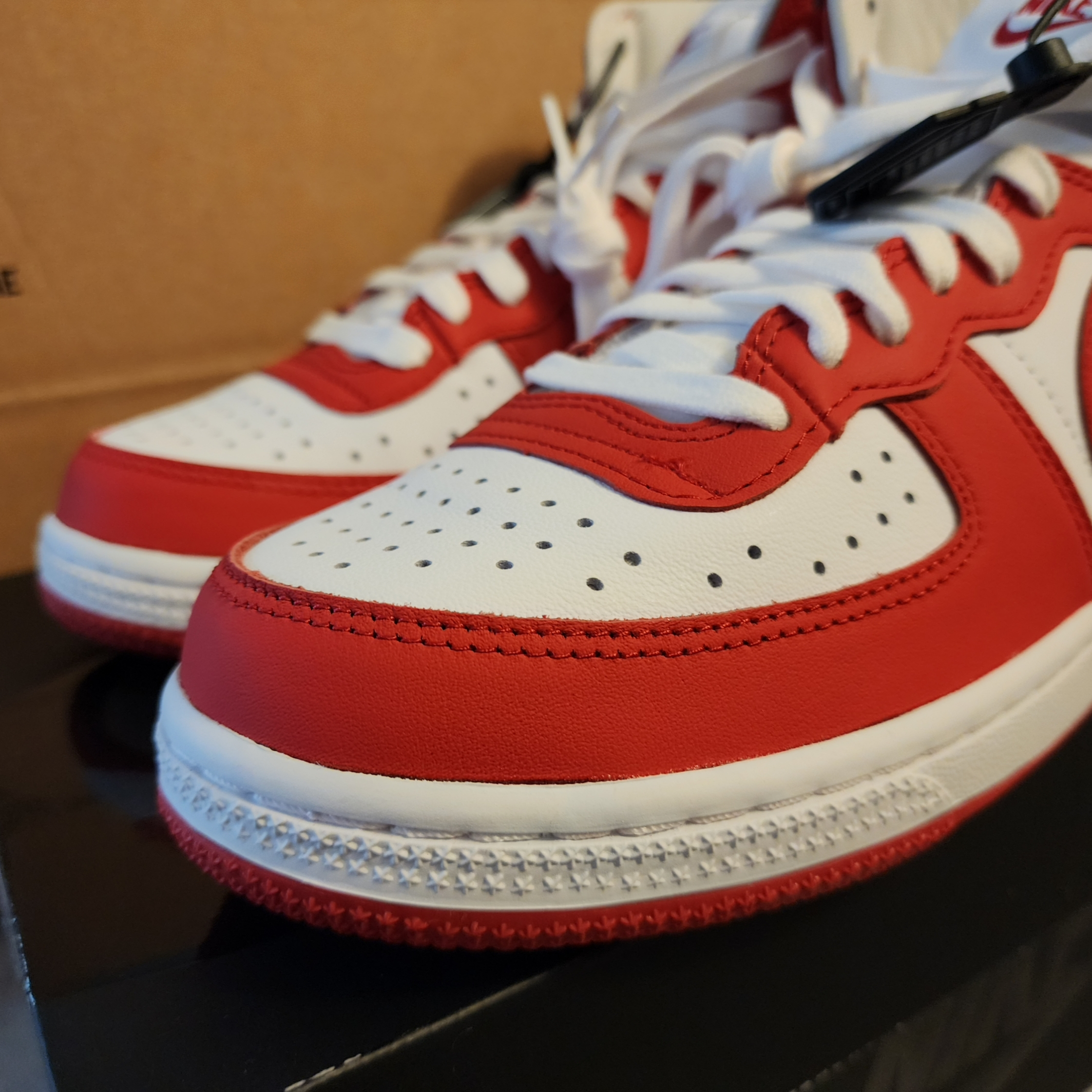 Nike x Comme des Garcons Homme Plus Terminator High Red 착용 스타일 - 2