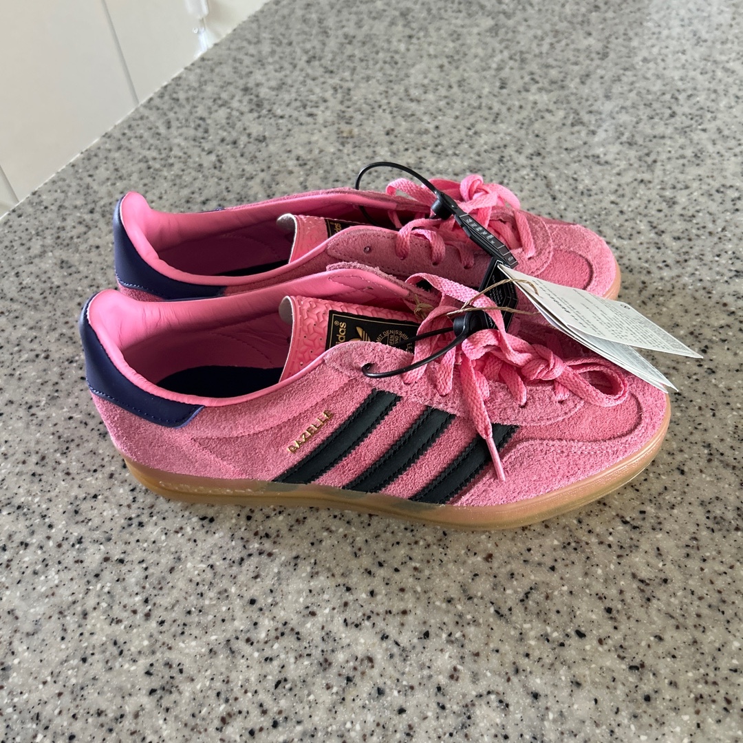 (W) Adidas Gazelle Indoor Bliss Pink 착용 스타일