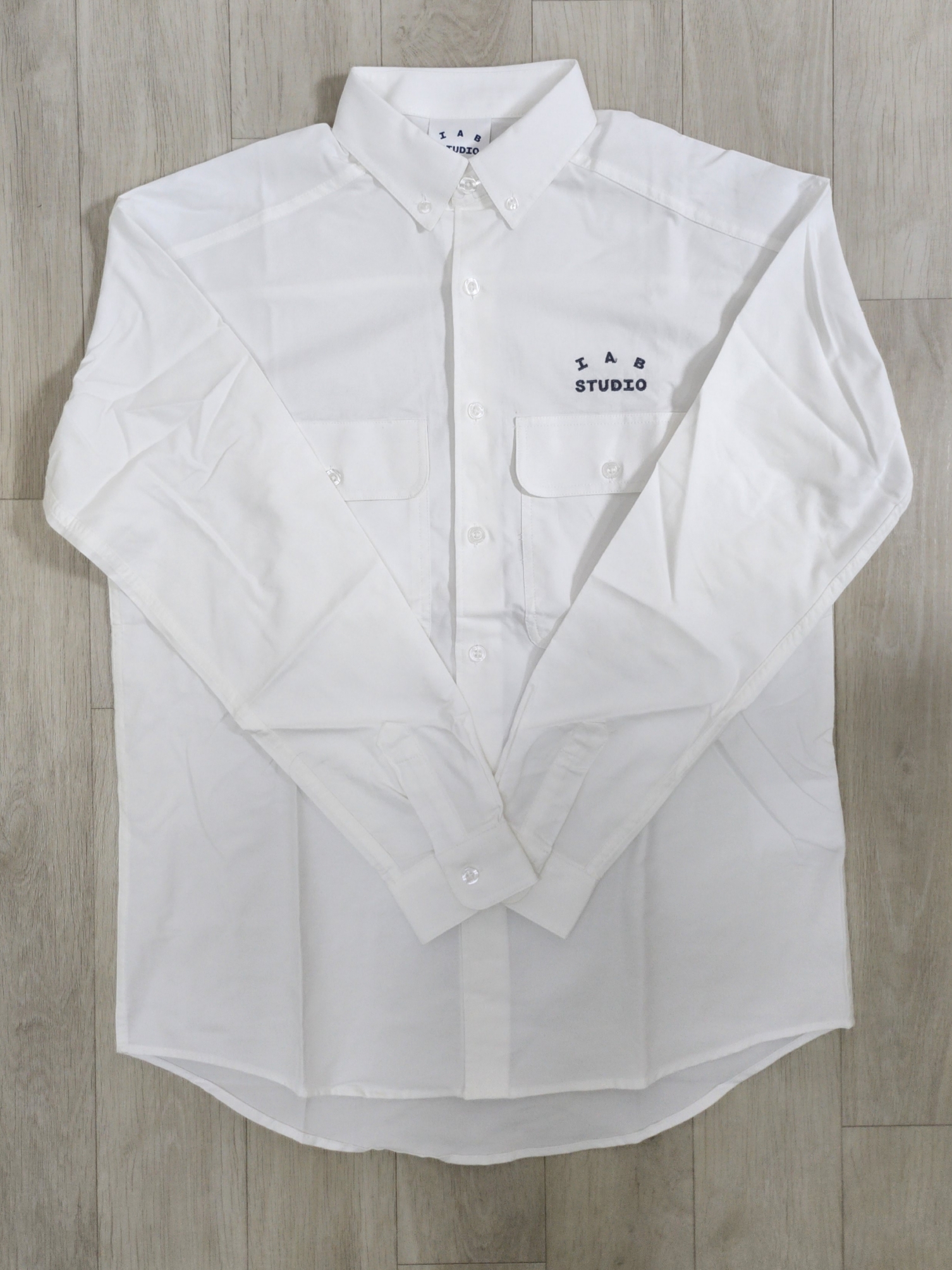 IAB Studio Work Shirt White - 23FW 착용 스타일 - 1