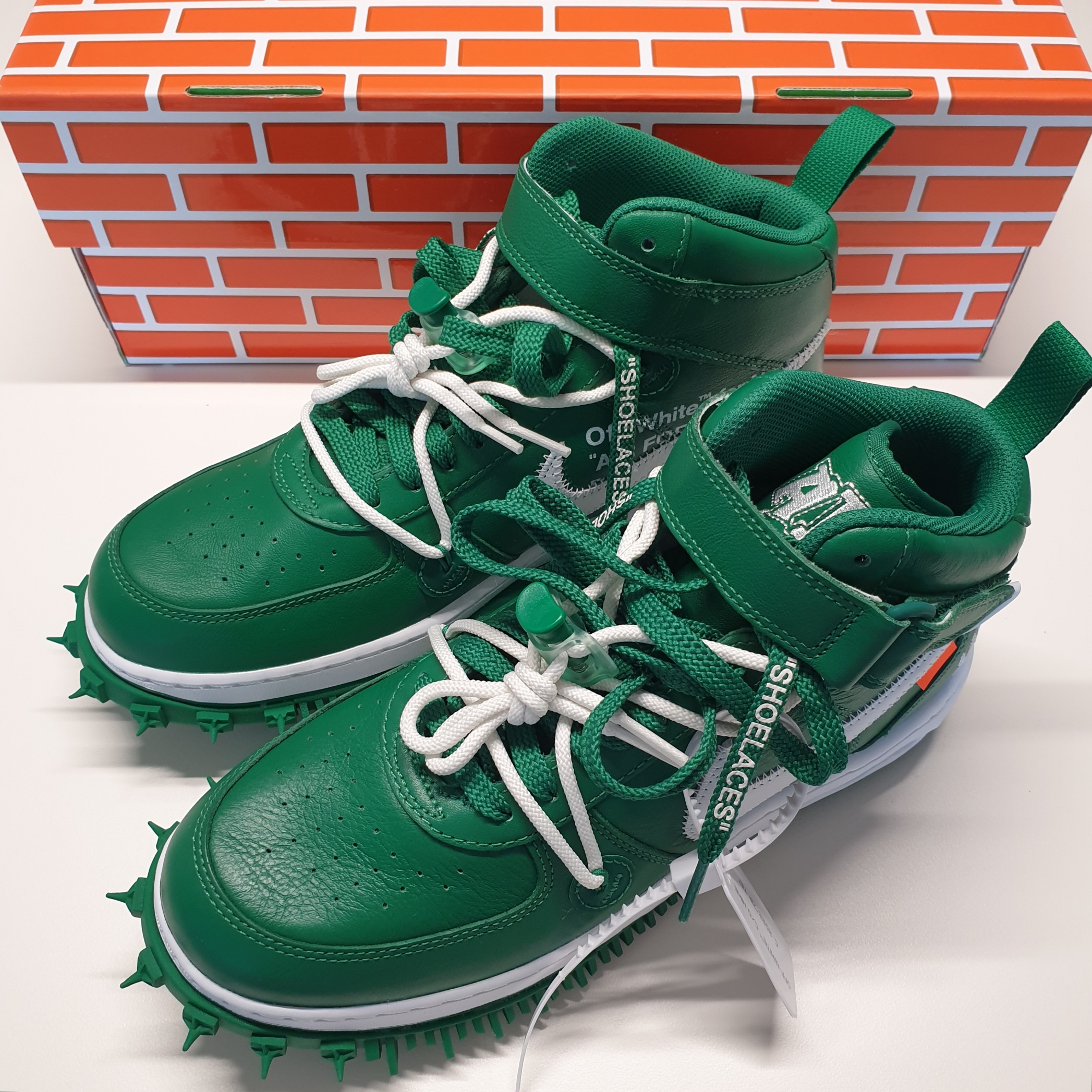 Nike x Off-White Air Force 1 Mid SP Leather Pine Green 착용 스타일 - 1
