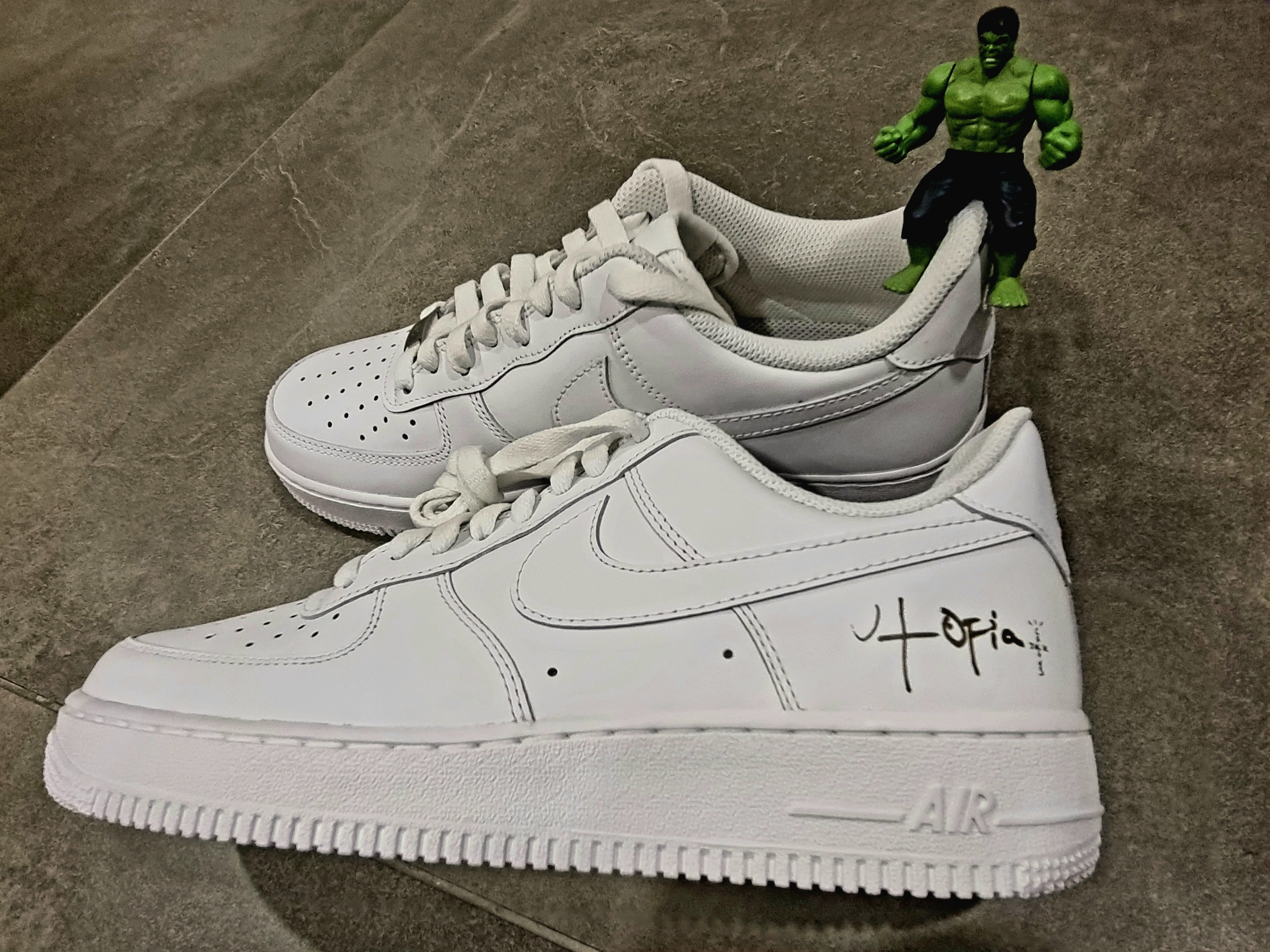 (W) Nike x Travis Scott Air Force 1 '07 Low Cactus Jack Utopia Edition White 착용 스타일 - 1