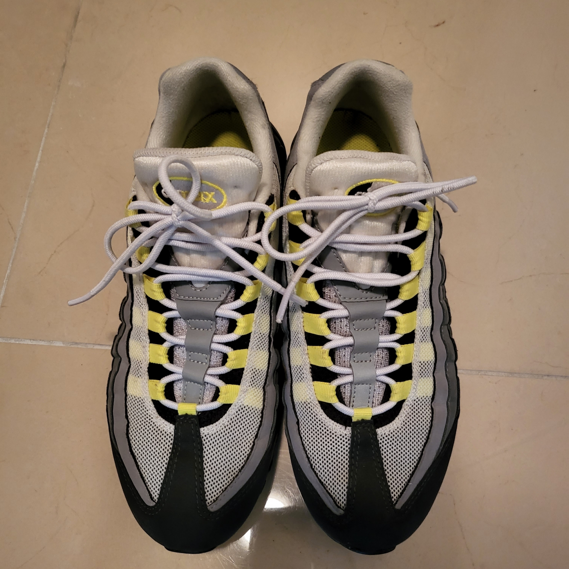 Nike Air Max 95 OG Neon Yellow 2020 착용 스타일