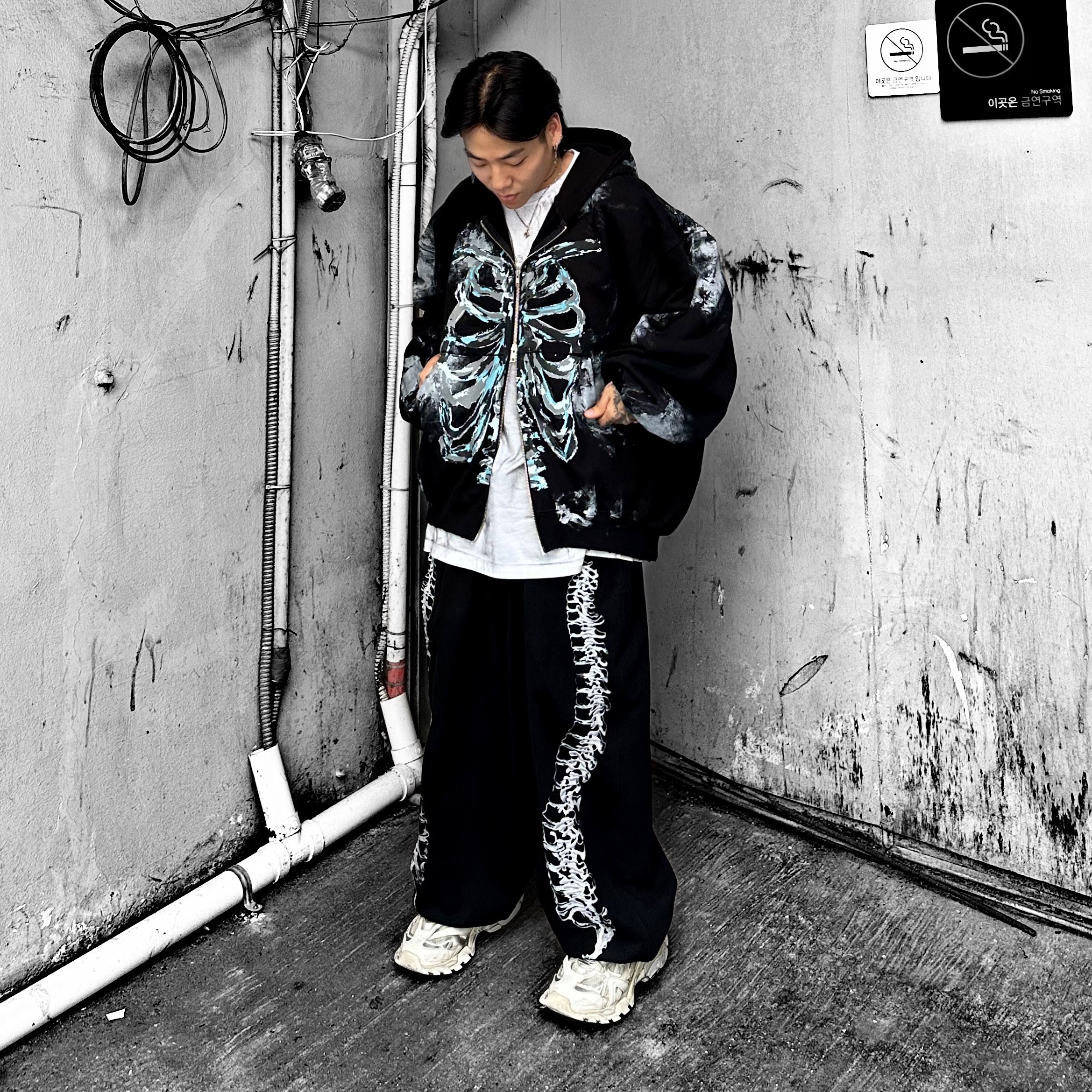 Balenciaga Track.2 Sneakers White 착용 스타일 - 3