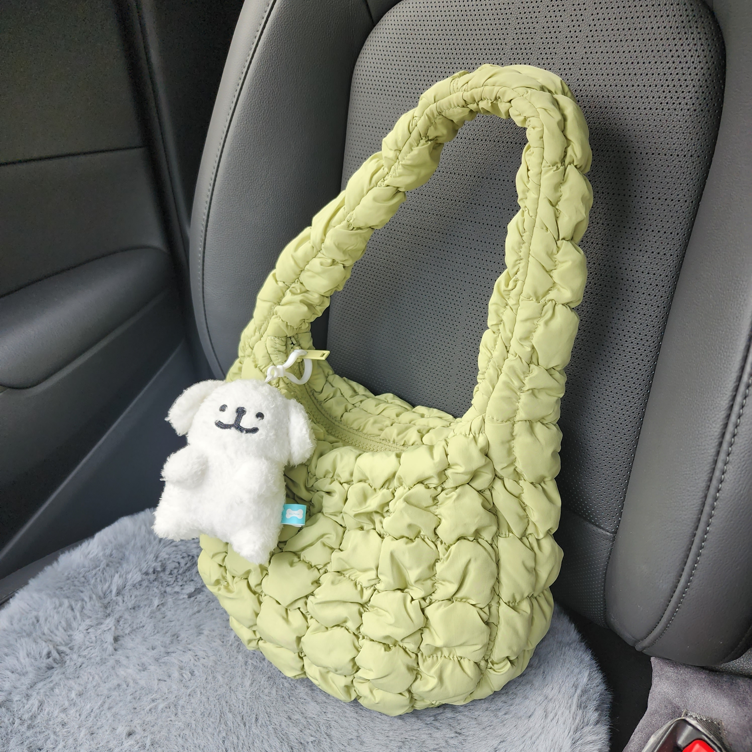 COS Quilted Mini Bag Light Green 착용 스타일