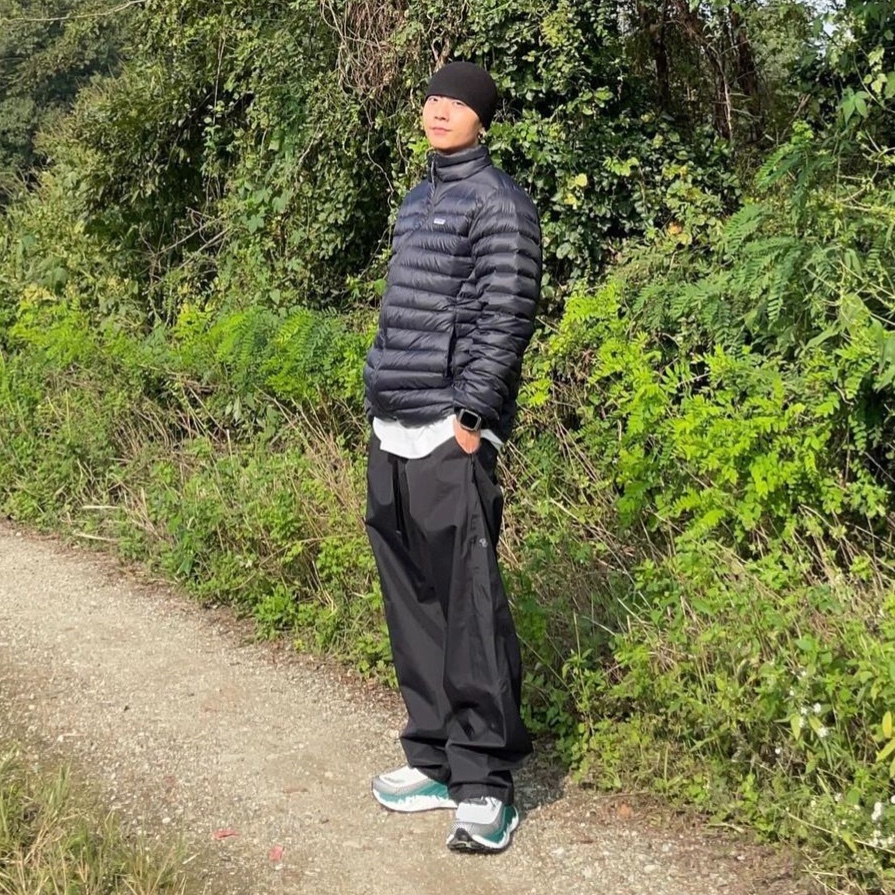 Patagonia Down Sweater Black, Sansan Gear Windblock Pants Black - 22FW 착용 스타일